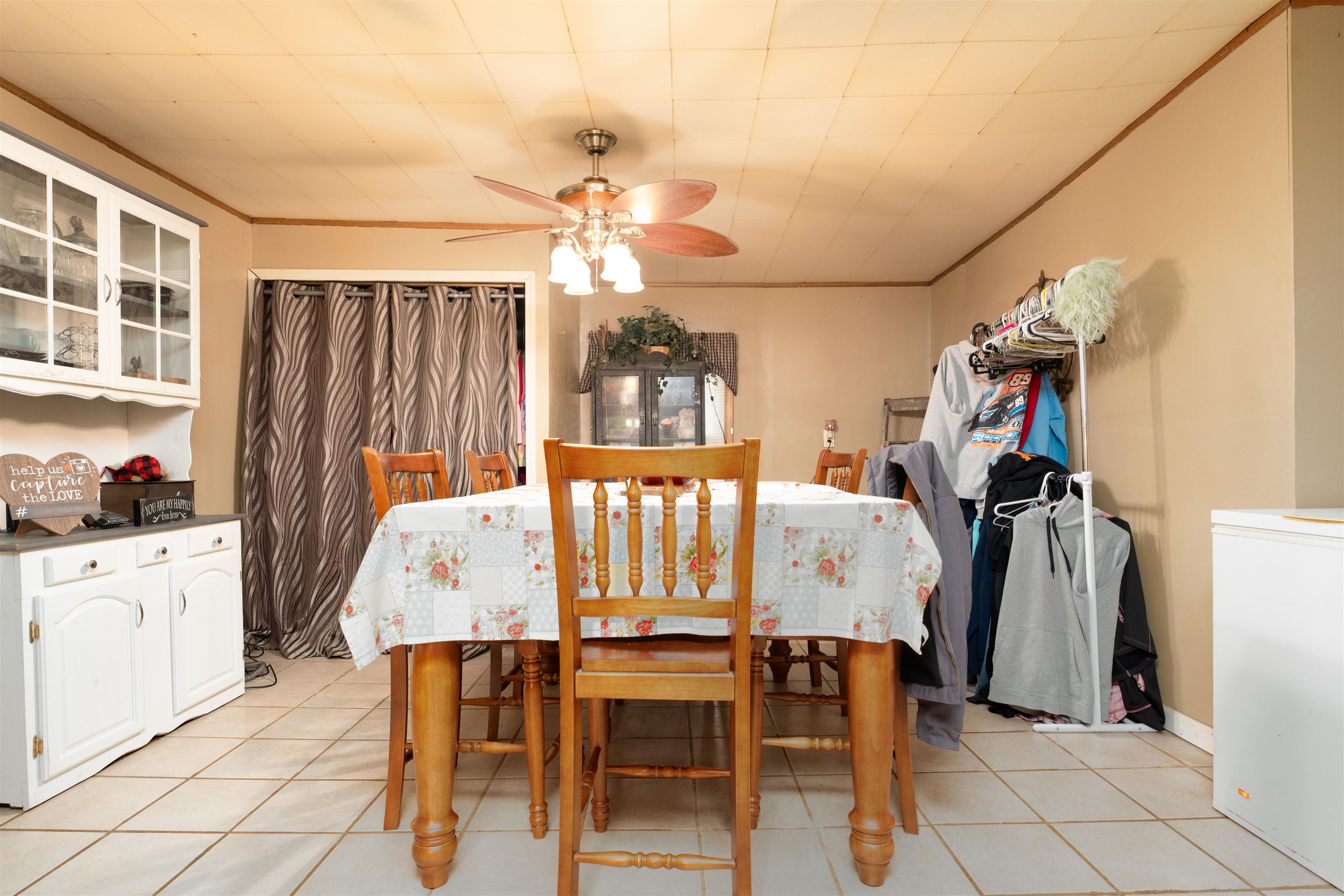 1524 Herr Ave, Owensboro, Kentucky 42301, 2 Bedrooms Bedrooms, ,1 BathroomBathrooms,Single Family Residence,For Sale,Herr Ave,91191