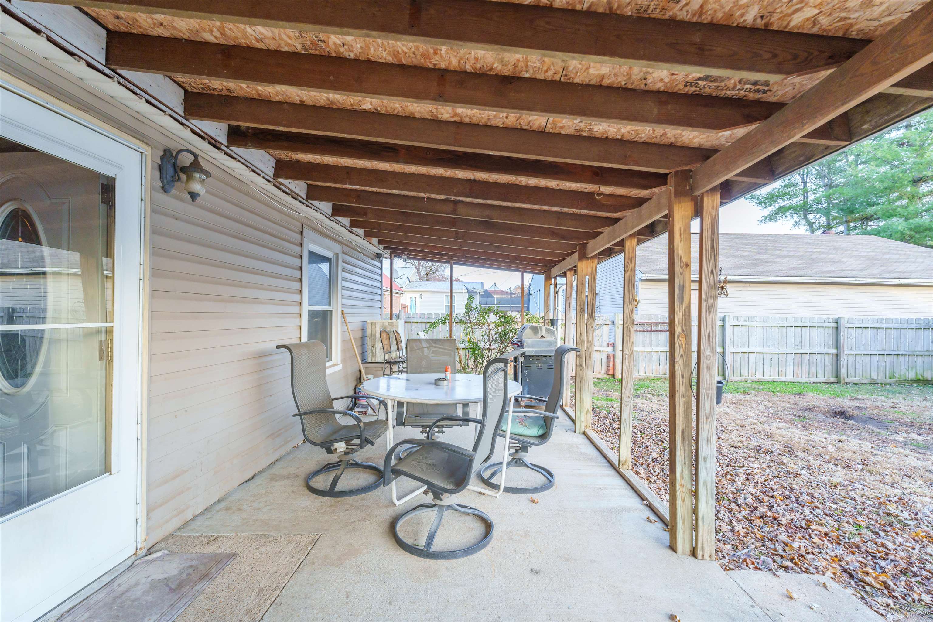 1524 Herr Ave, Owensboro, Kentucky 42301, 2 Bedrooms Bedrooms, ,1 BathroomBathrooms,Single Family Residence,For Sale,Herr Ave,91191