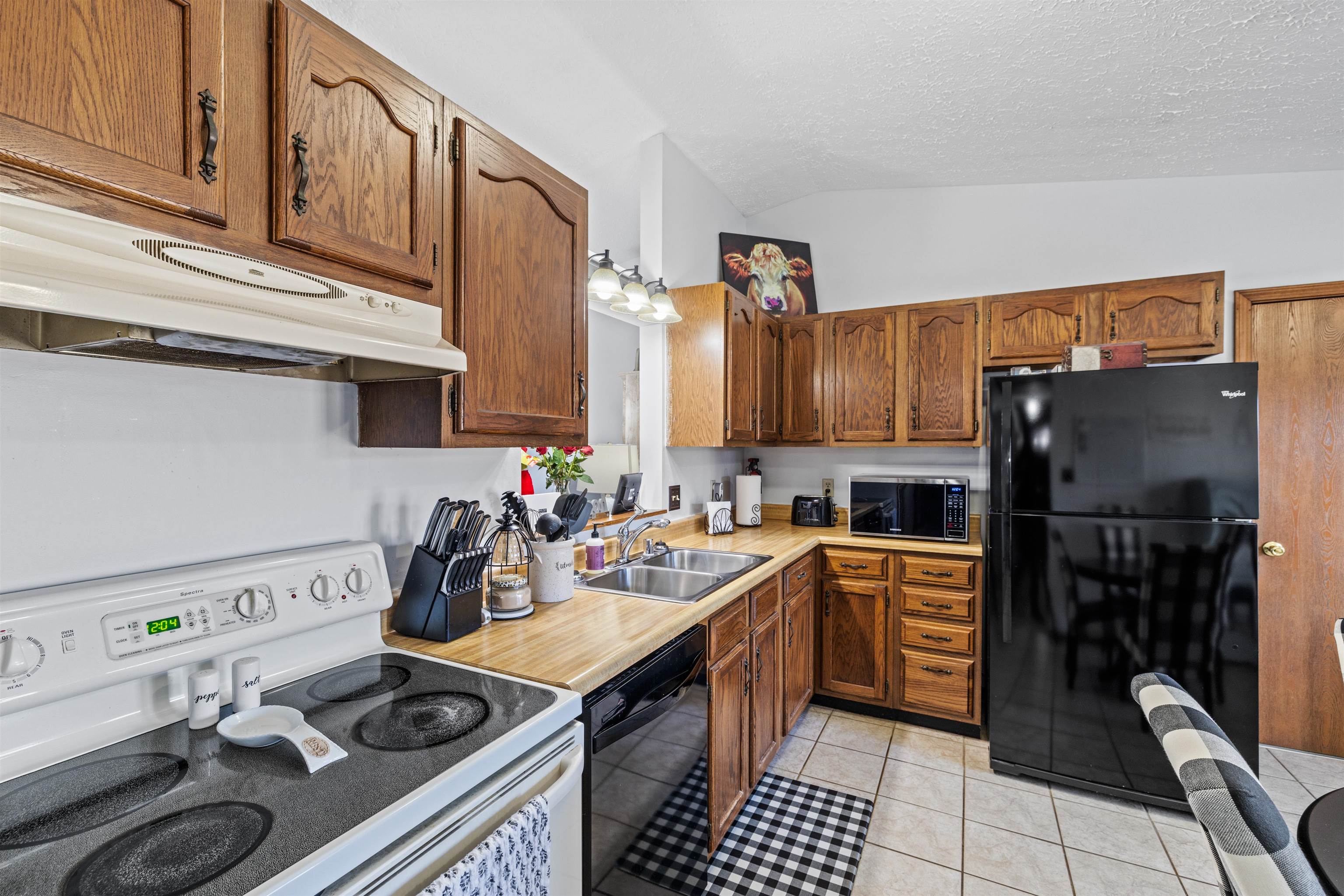 433 Raintree Drive, Owensboro, Kentucky 42301, 3 Bedrooms Bedrooms, ,1 BathroomBathrooms,Single Family Residence,For Sale,Raintree Drive,91195