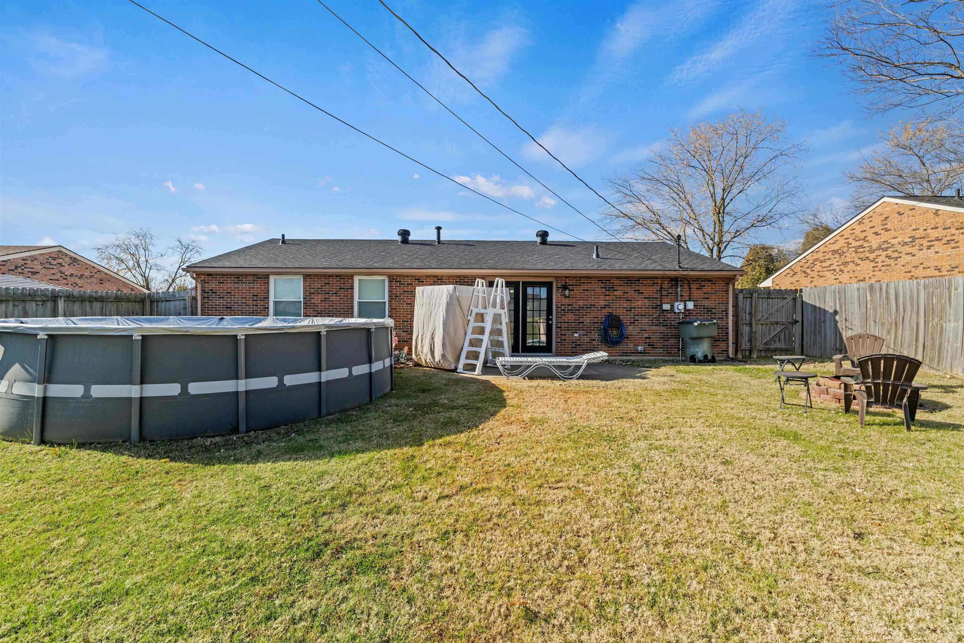 433 Raintree Drive, Owensboro, Kentucky 42301, 3 Bedrooms Bedrooms, ,1 BathroomBathrooms,Single Family Residence,For Sale,Raintree Drive,91195