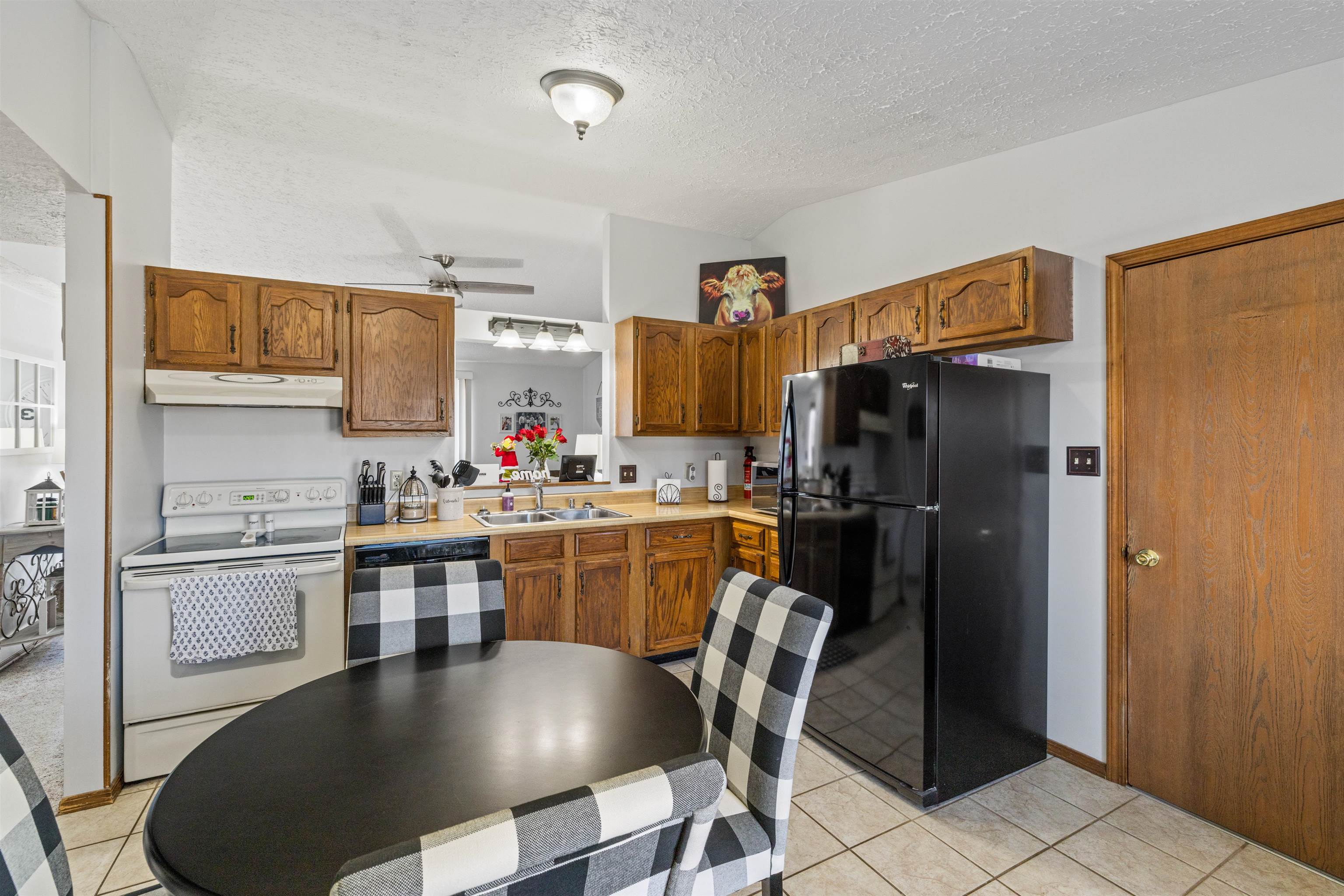 433 Raintree Drive, Owensboro, Kentucky 42301, 3 Bedrooms Bedrooms, ,1 BathroomBathrooms,Single Family Residence,For Sale,Raintree Drive,91195