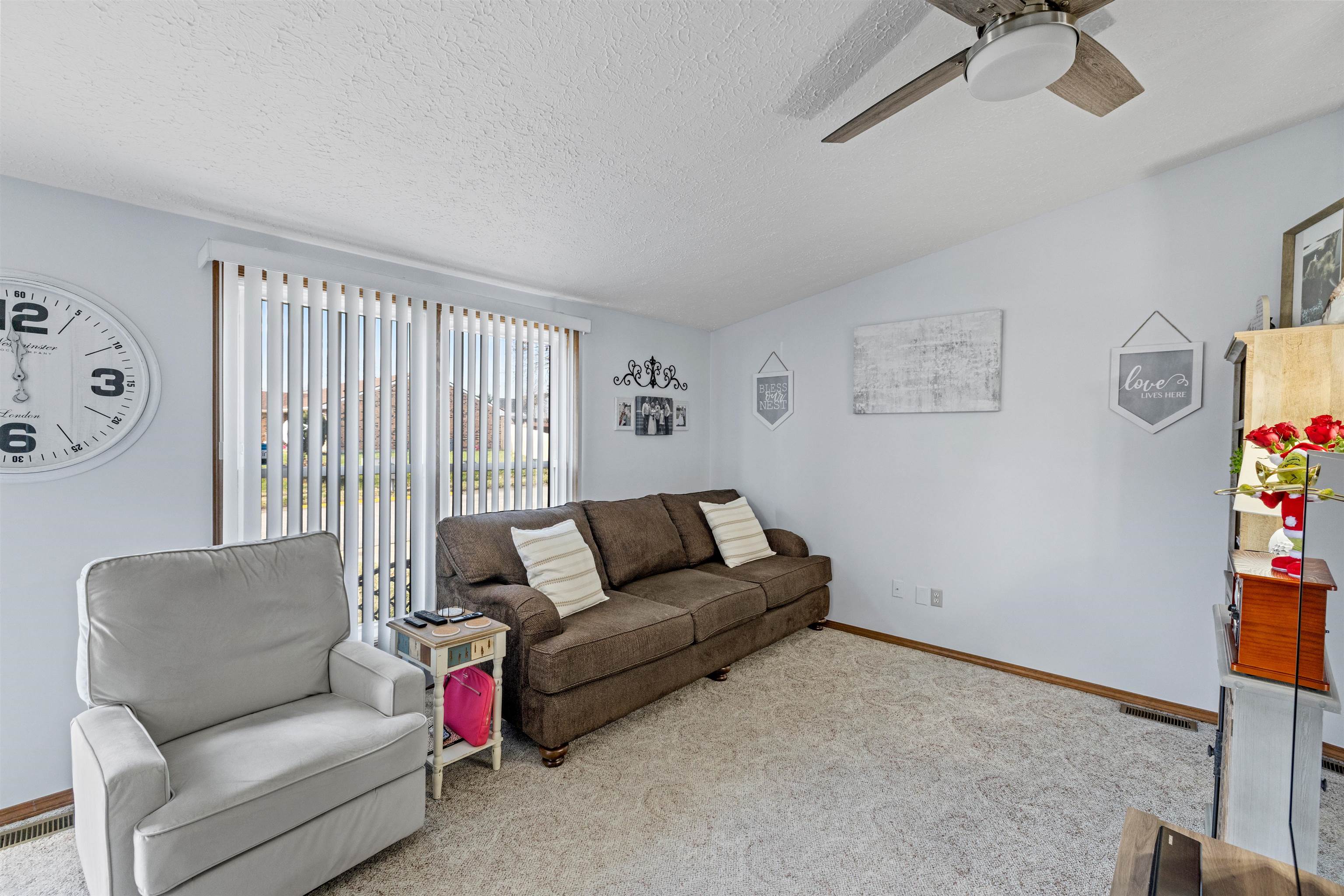433 Raintree Drive, Owensboro, Kentucky 42301, 3 Bedrooms Bedrooms, ,1 BathroomBathrooms,Single Family Residence,For Sale,Raintree Drive,91195