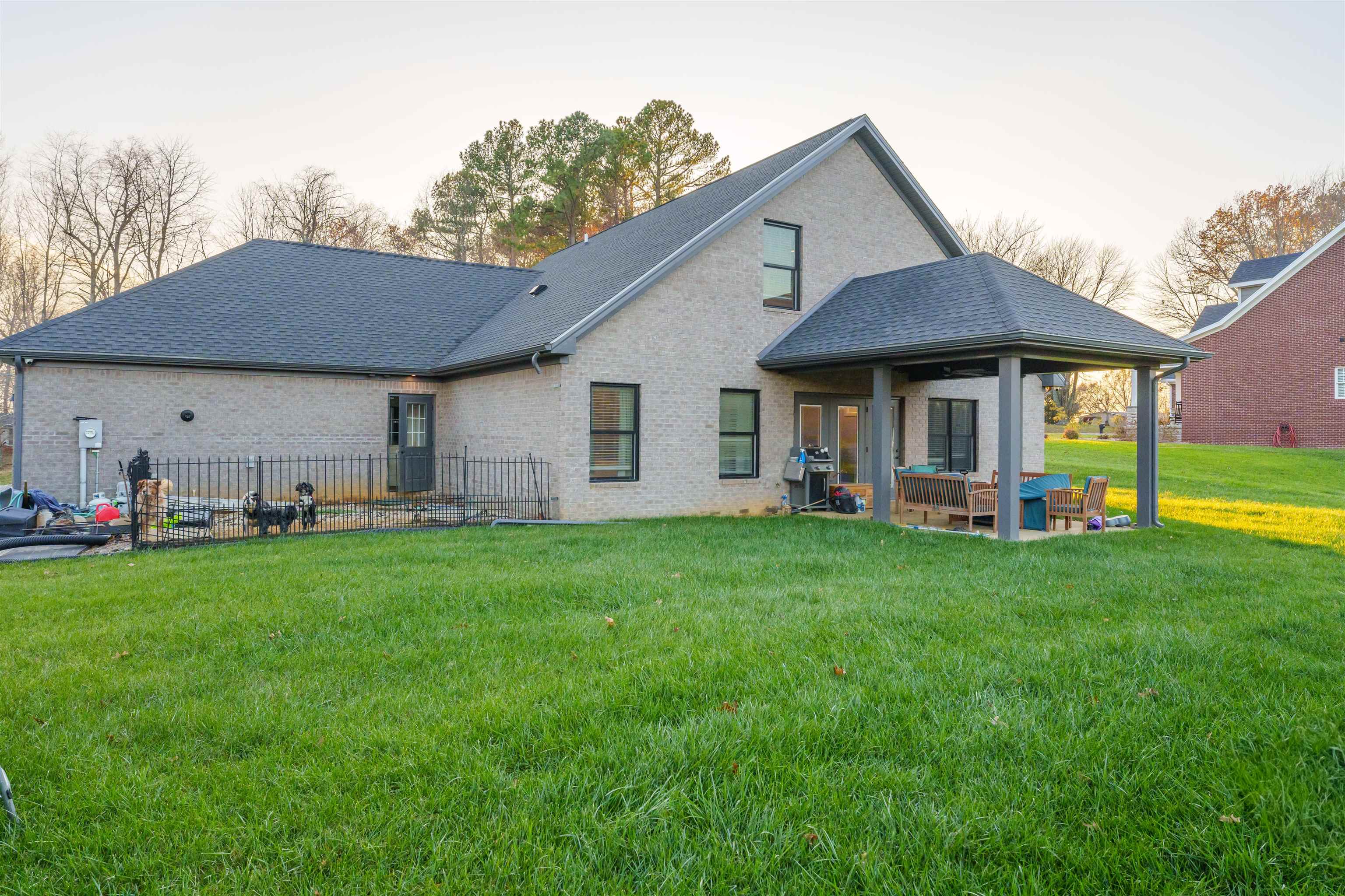 2835 Hampton Rd, Owensboro, Kentucky 42303, 4 Bedrooms Bedrooms, ,3 BathroomsBathrooms,Single Family Residence,For Sale,Hampton Rd,91196