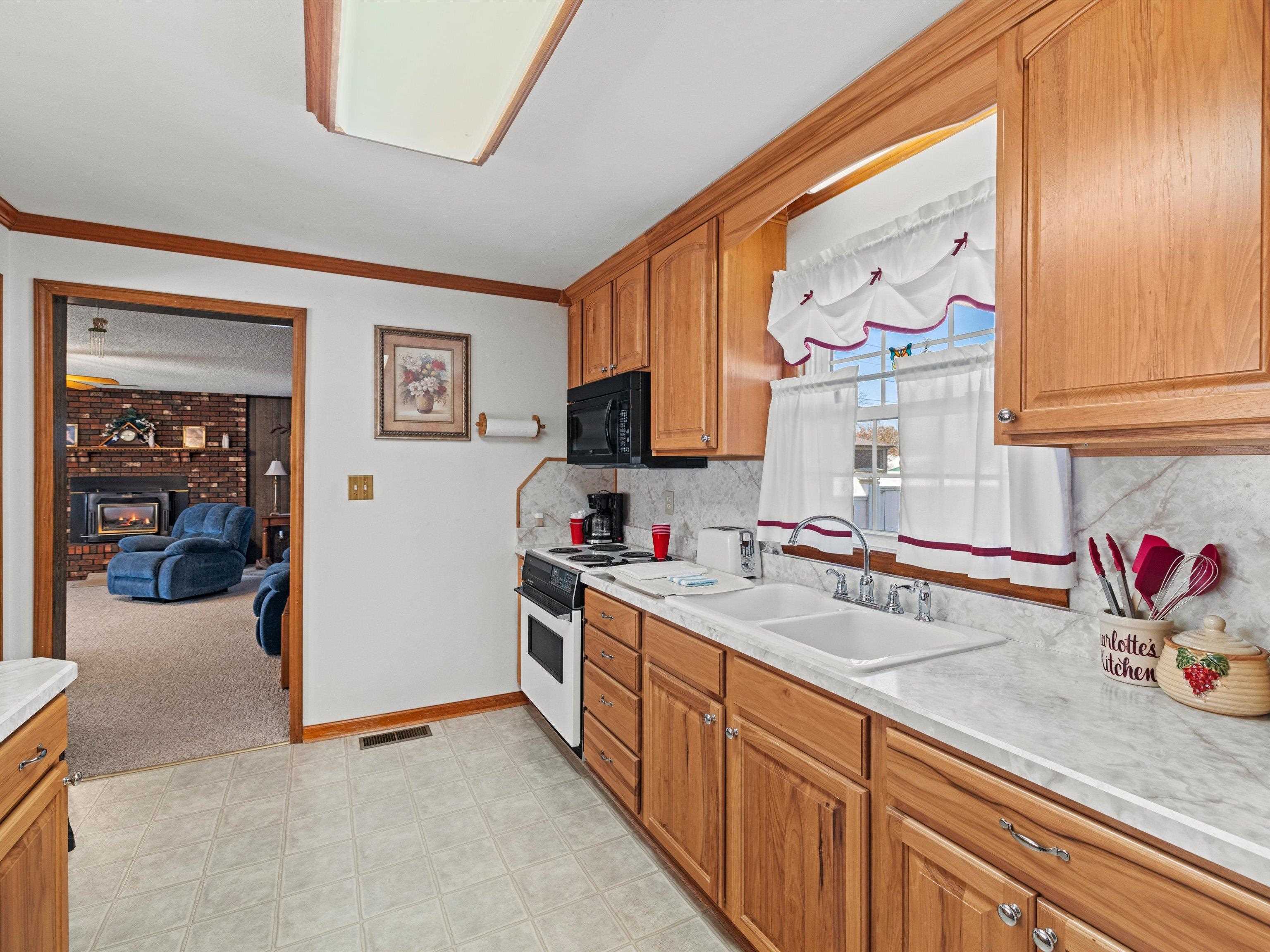 1390 Washington Ave, Lewisport, Kentucky 42351, 3 Bedrooms Bedrooms, ,1 BathroomBathrooms,Single Family Residence,For Sale,Washington Ave,91200