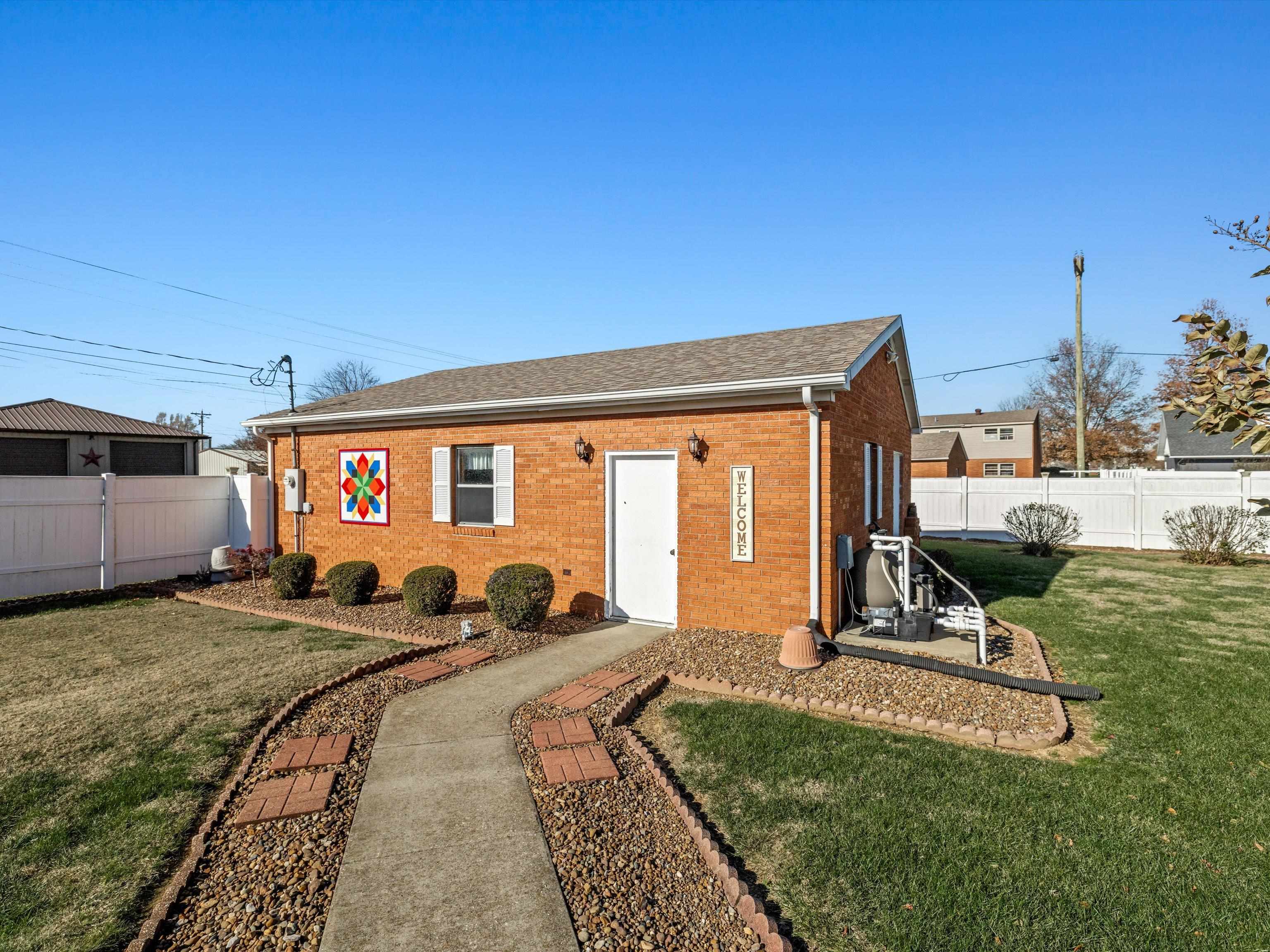 1390 Washington Ave, Lewisport, Kentucky 42351, 3 Bedrooms Bedrooms, ,1 BathroomBathrooms,Single Family Residence,For Sale,Washington Ave,91200