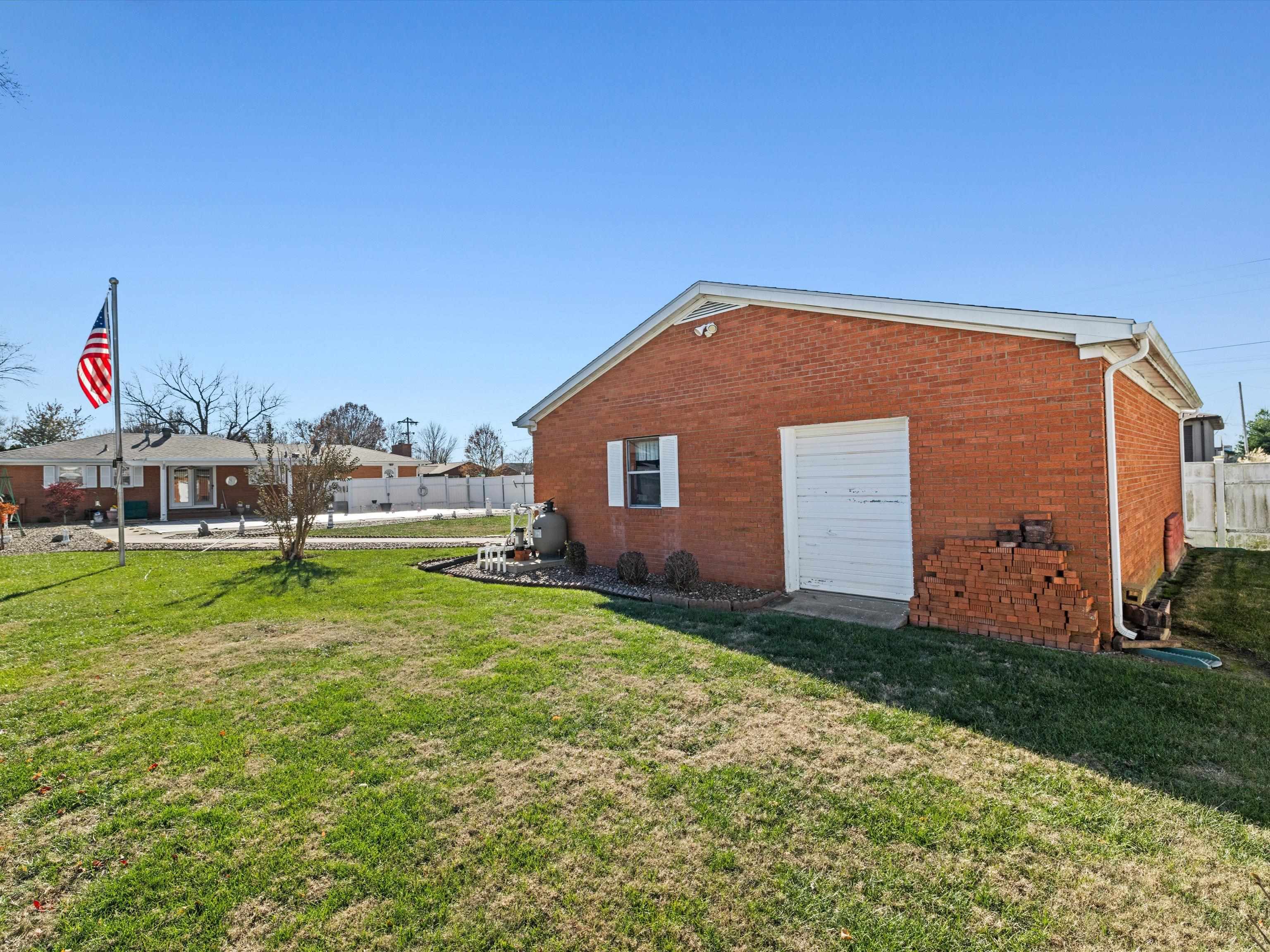 1390 Washington Ave, Lewisport, Kentucky 42351, 3 Bedrooms Bedrooms, ,1 BathroomBathrooms,Single Family Residence,For Sale,Washington Ave,91200