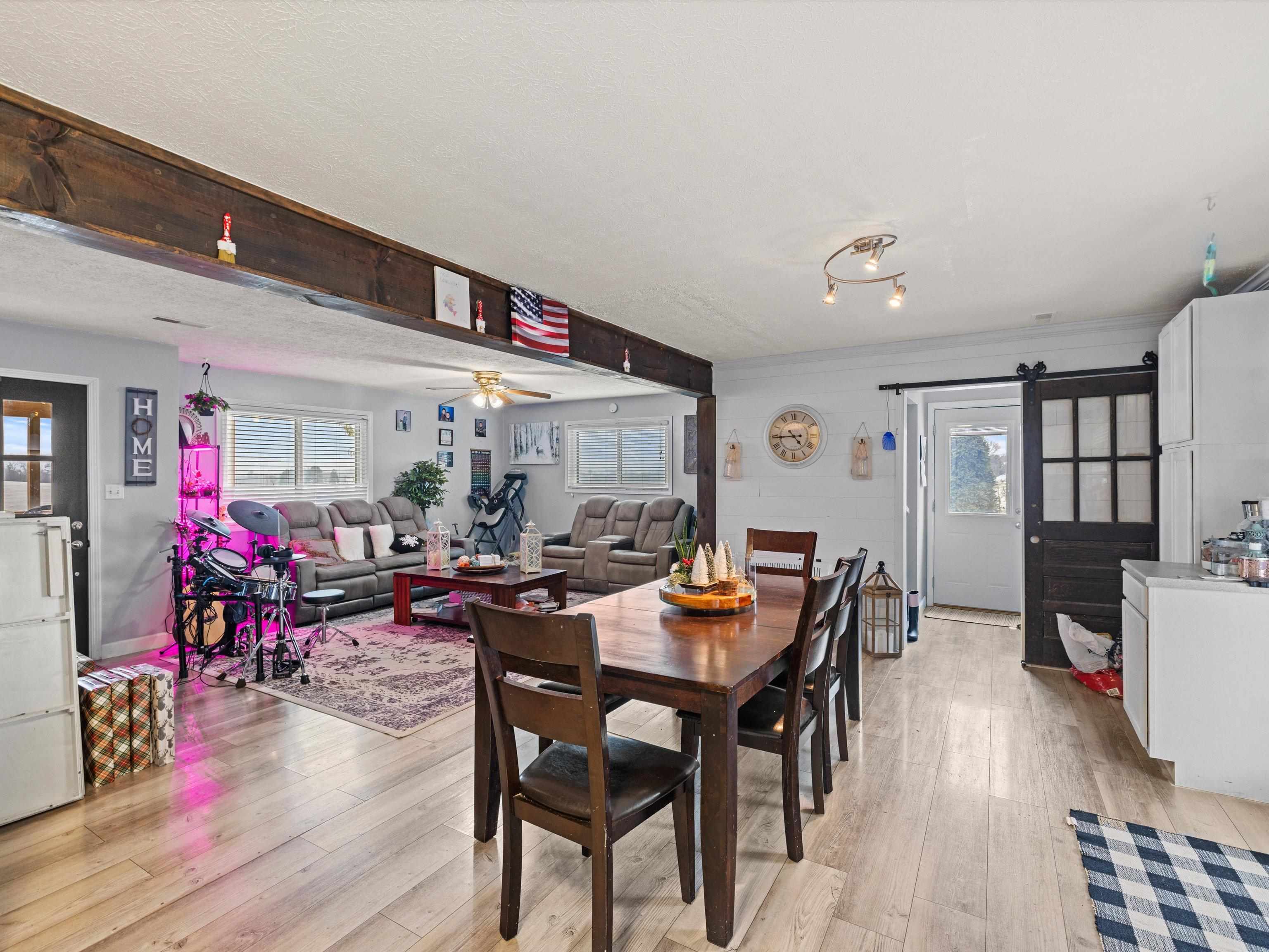 10228 Hall School Road, Owensboro, Kentucky 42301, 4 Bedrooms Bedrooms, ,2 BathroomsBathrooms,Single Family Residence,For Sale,Hall School Road,91203