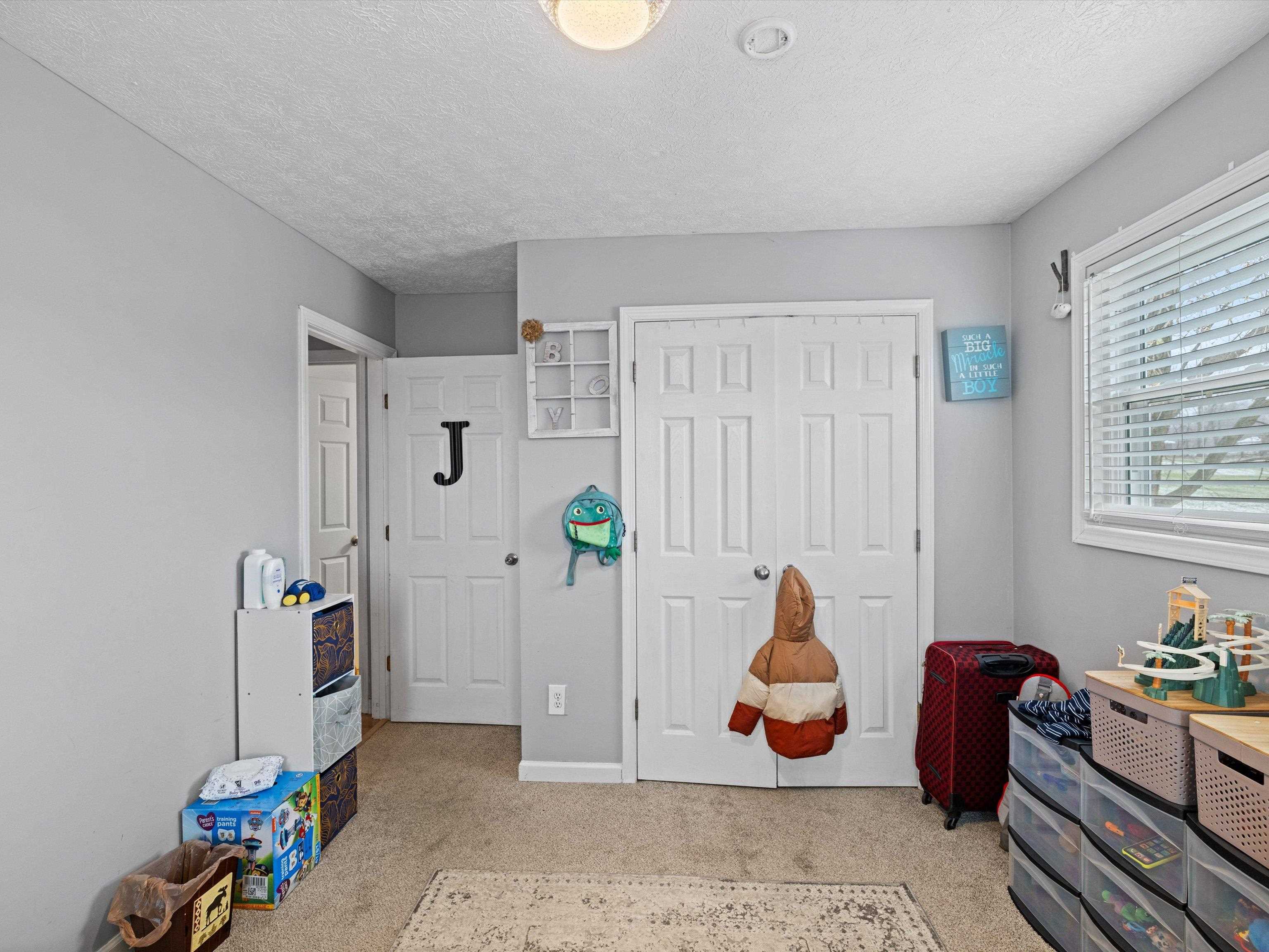 10228 Hall School Road, Owensboro, Kentucky 42301, 4 Bedrooms Bedrooms, ,2 BathroomsBathrooms,Single Family Residence,For Sale,Hall School Road,91203