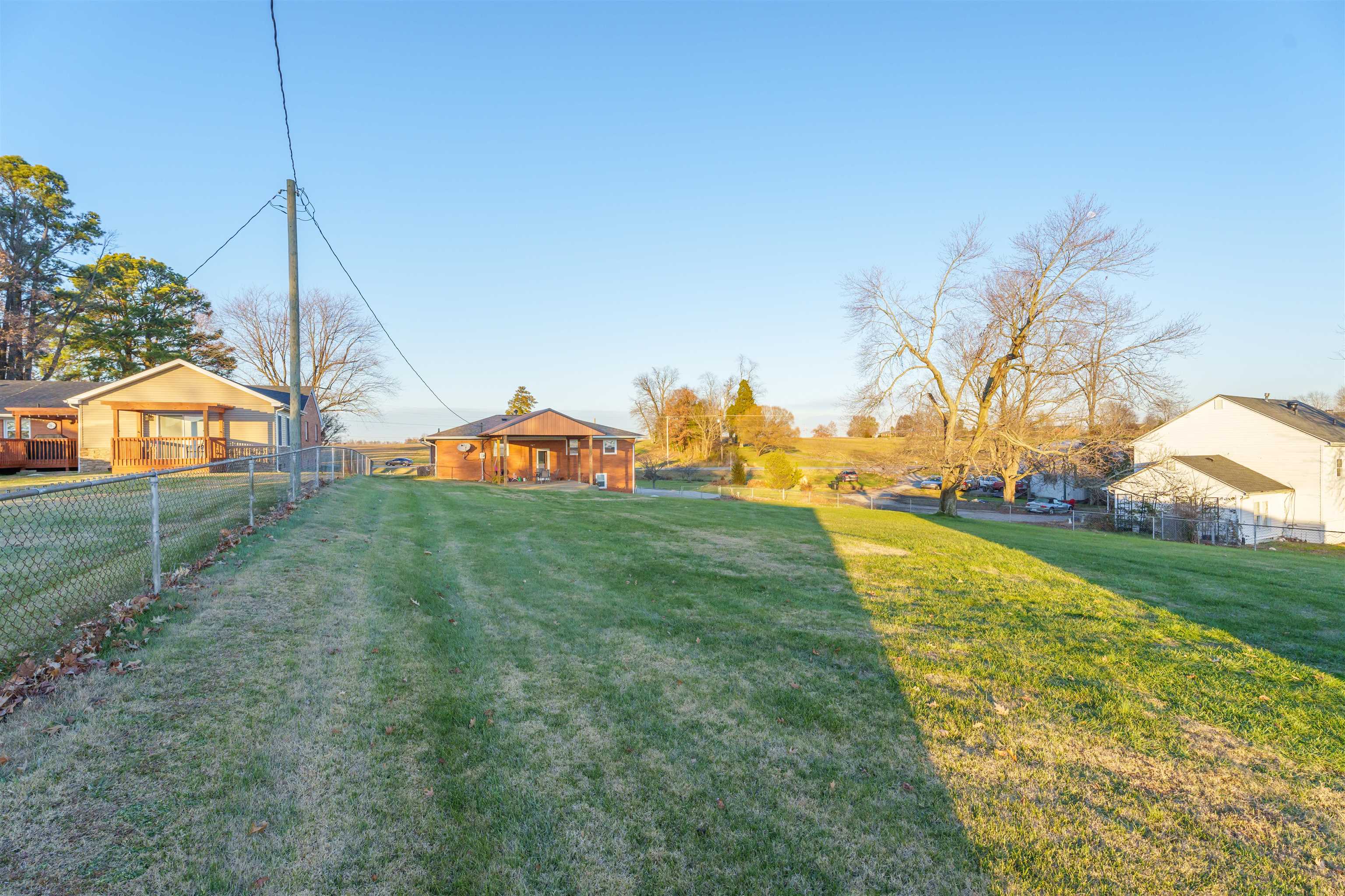 6738 Hwy 231, Utica, Kentucky 42376-0000, 3 Bedrooms Bedrooms, ,2 BathroomsBathrooms,Single Family Residence,For Sale,Hwy 231,91206
