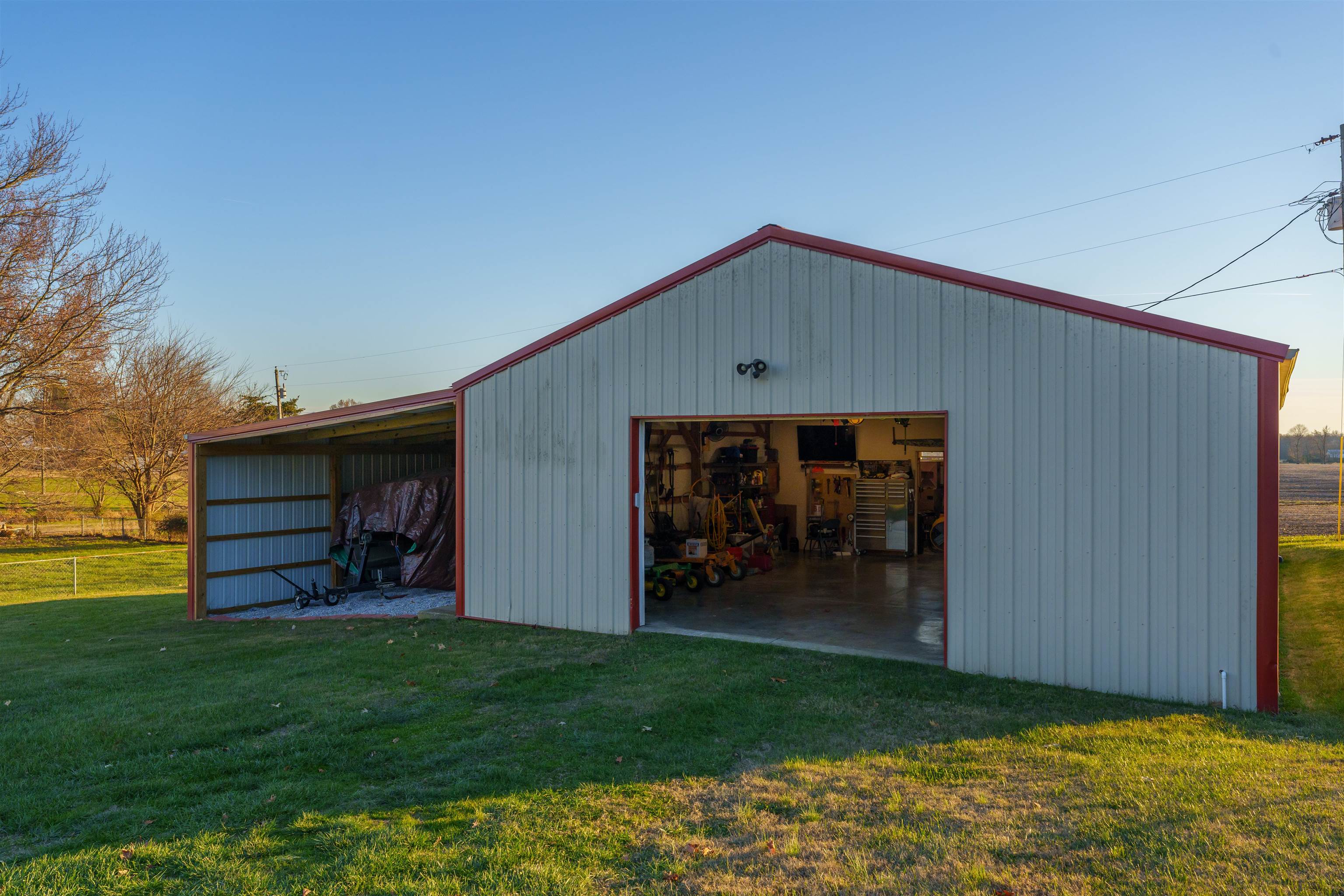 6738 Hwy 231, Utica, Kentucky 42376-0000, 3 Bedrooms Bedrooms, ,2 BathroomsBathrooms,Single Family Residence,For Sale,Hwy 231,91206