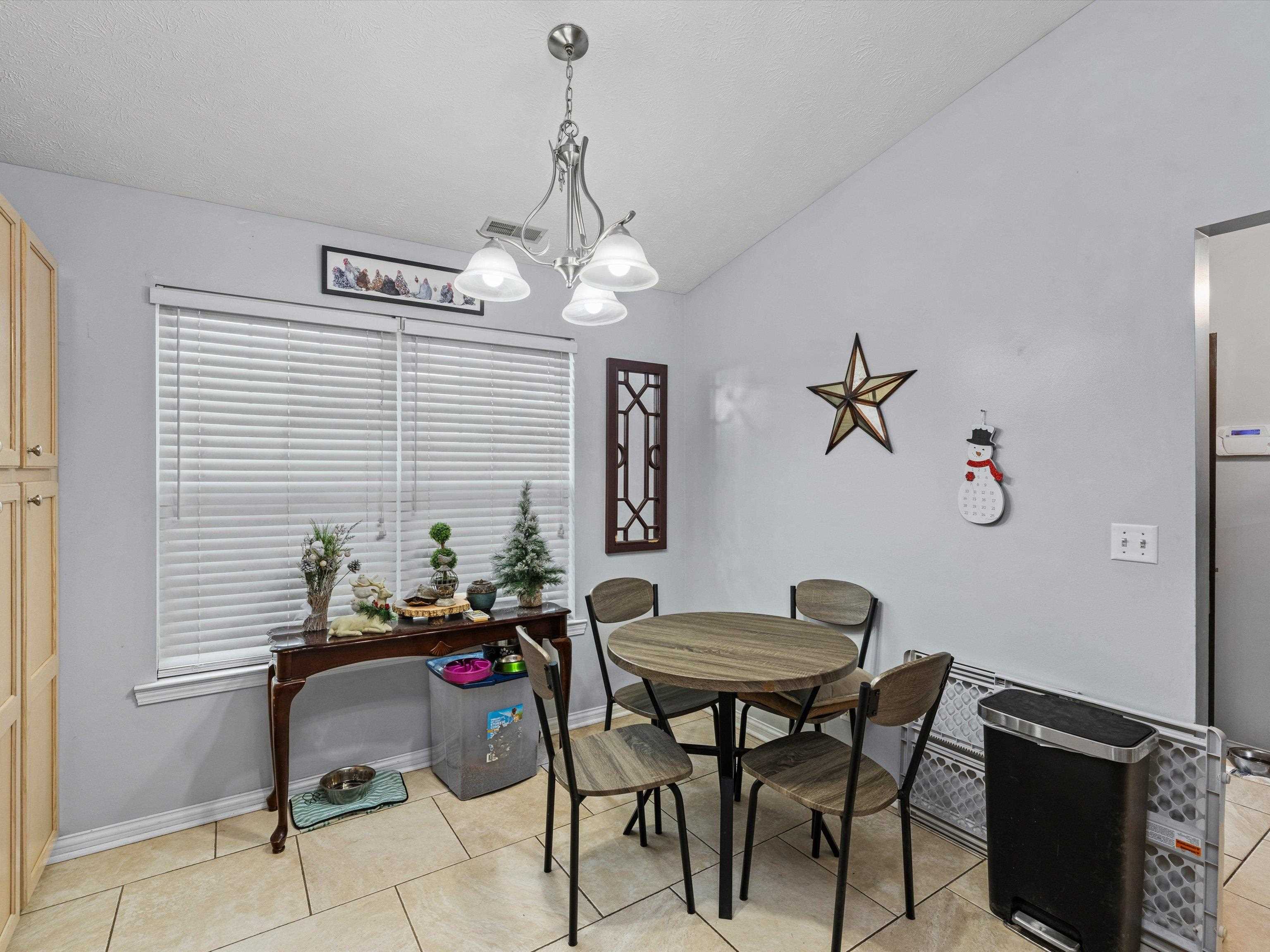 4012 Reliant Circle, Owensboro, Kentucky 42301, 3 Bedrooms Bedrooms, ,2 BathroomsBathrooms,Single Family Residence,For Sale,Reliant Circle,91209