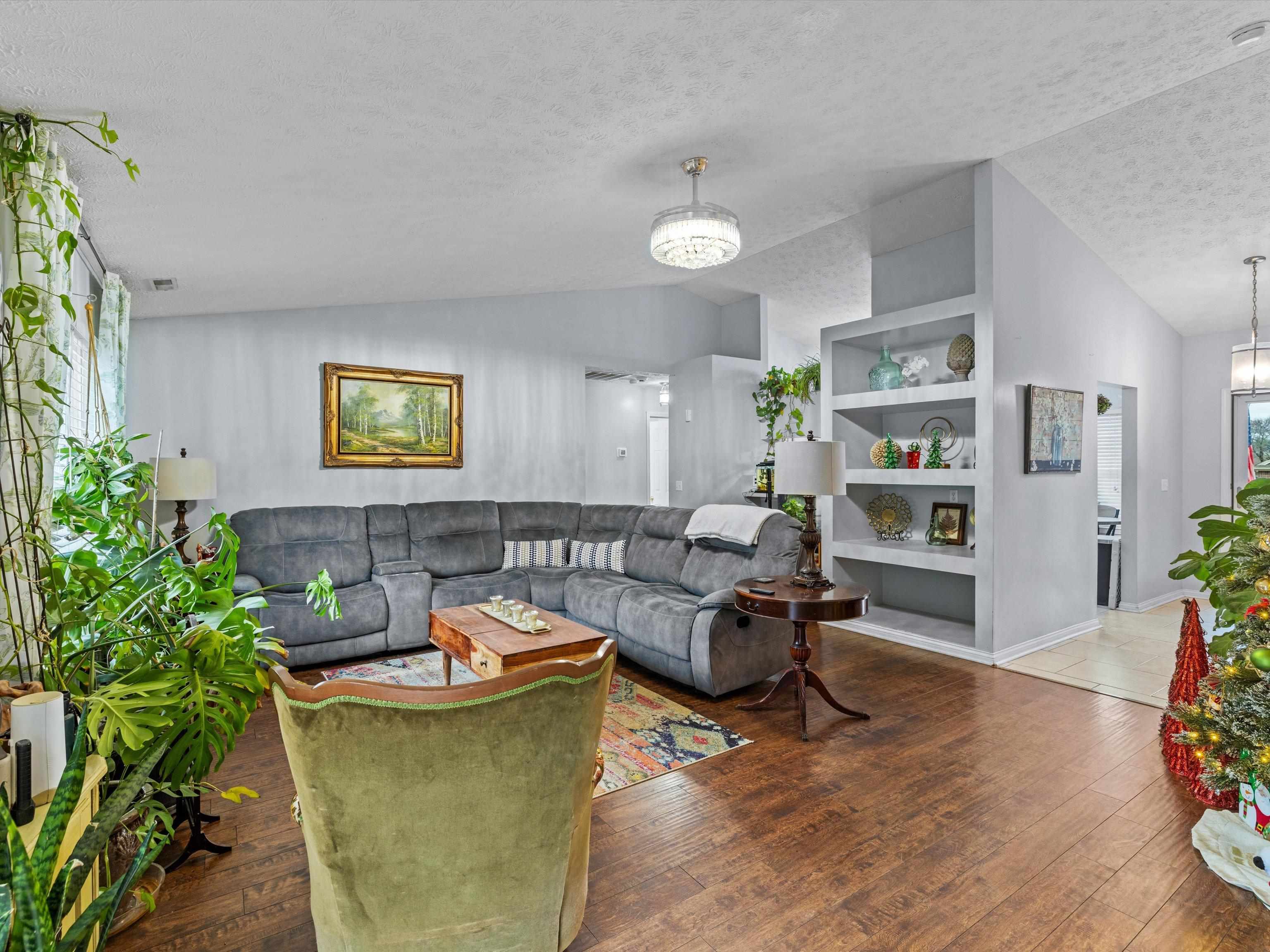 4012 Reliant Circle, Owensboro, Kentucky 42301, 3 Bedrooms Bedrooms, ,2 BathroomsBathrooms,Single Family Residence,For Sale,Reliant Circle,91209