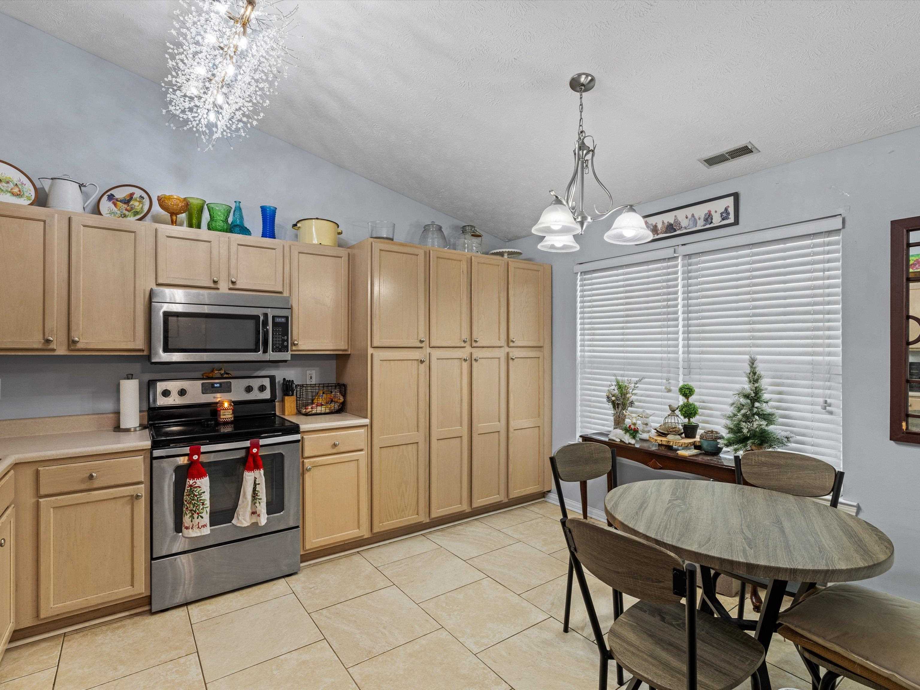 4012 Reliant Circle, Owensboro, Kentucky 42301, 3 Bedrooms Bedrooms, ,2 BathroomsBathrooms,Single Family Residence,For Sale,Reliant Circle,91209