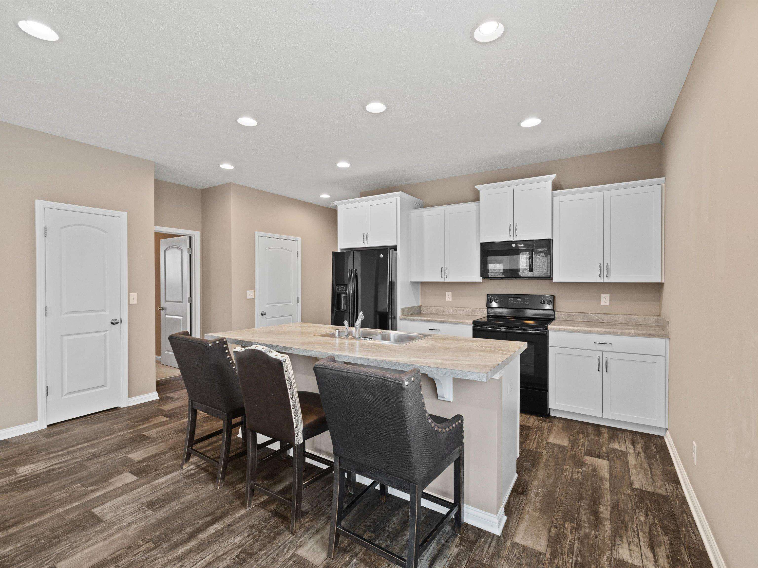 6427 Valley Brook Trace, Utica, Kentucky 42376, 3 Bedrooms Bedrooms, ,2 BathroomsBathrooms,Single Family Residence,For Sale,Valley Brook Trace,91211