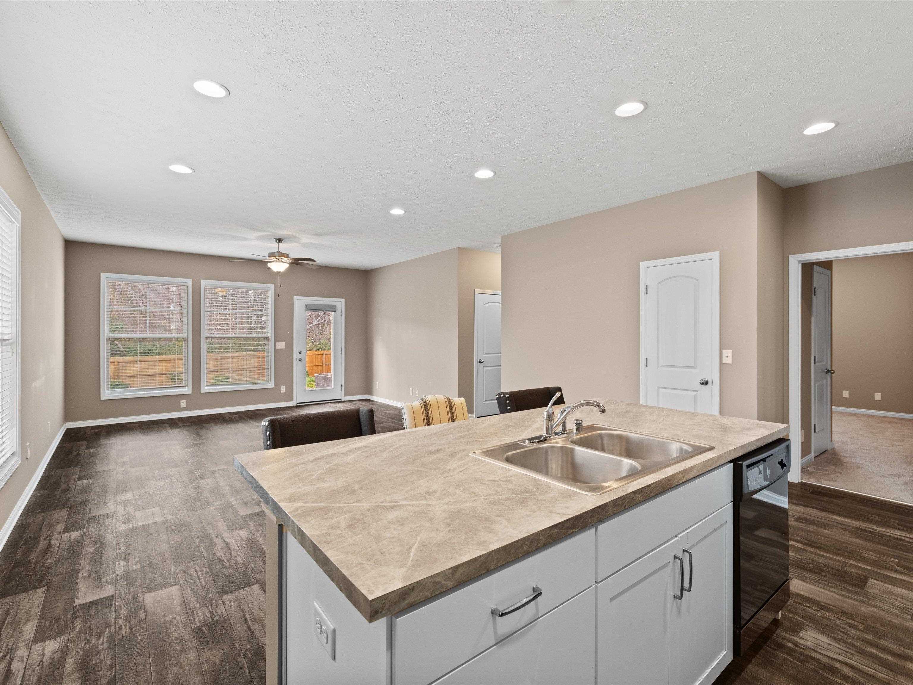 6427 Valley Brook Trace, Utica, Kentucky 42376, 3 Bedrooms Bedrooms, ,2 BathroomsBathrooms,Single Family Residence,For Sale,Valley Brook Trace,91211