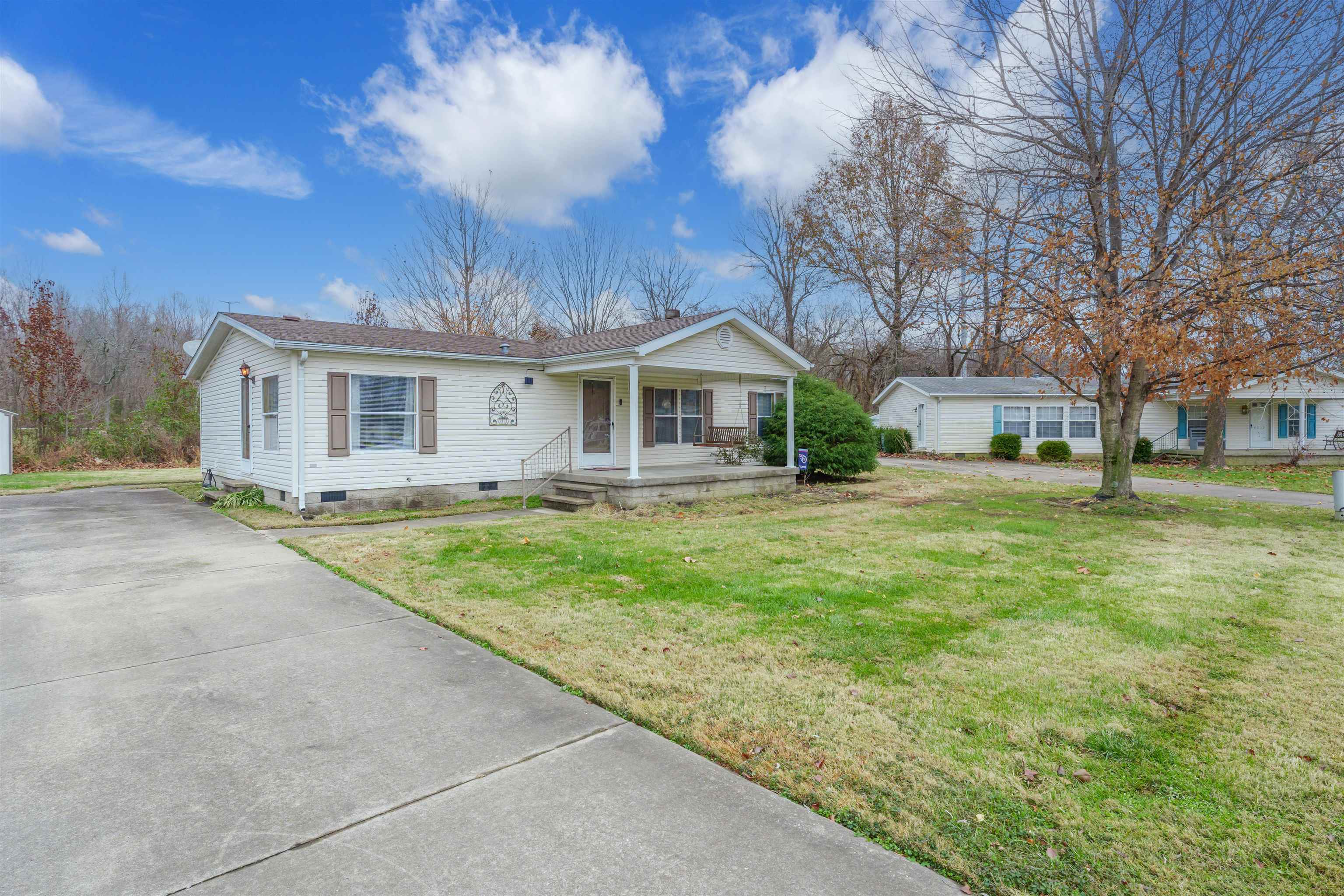 4024 Creekside Court, Owensboro, Kentucky 42301, 3 Bedrooms Bedrooms, ,2 BathroomsBathrooms,Single Family Residence,For Sale,Creekside Court,91214