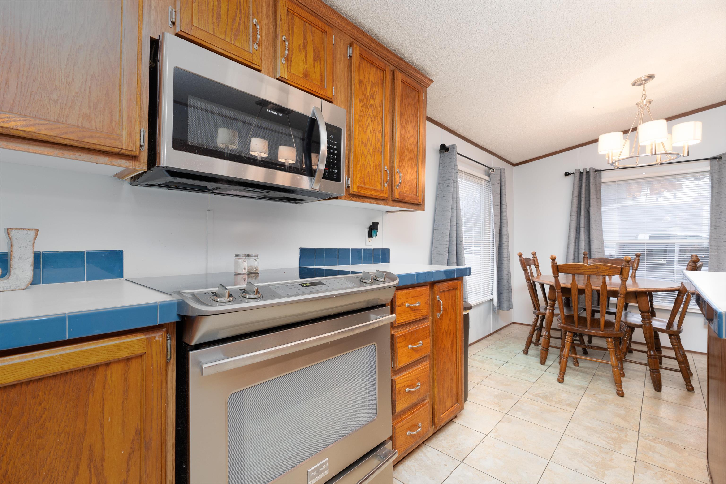4024 Creekside Court, Owensboro, Kentucky 42301, 3 Bedrooms Bedrooms, ,2 BathroomsBathrooms,Single Family Residence,For Sale,Creekside Court,91214