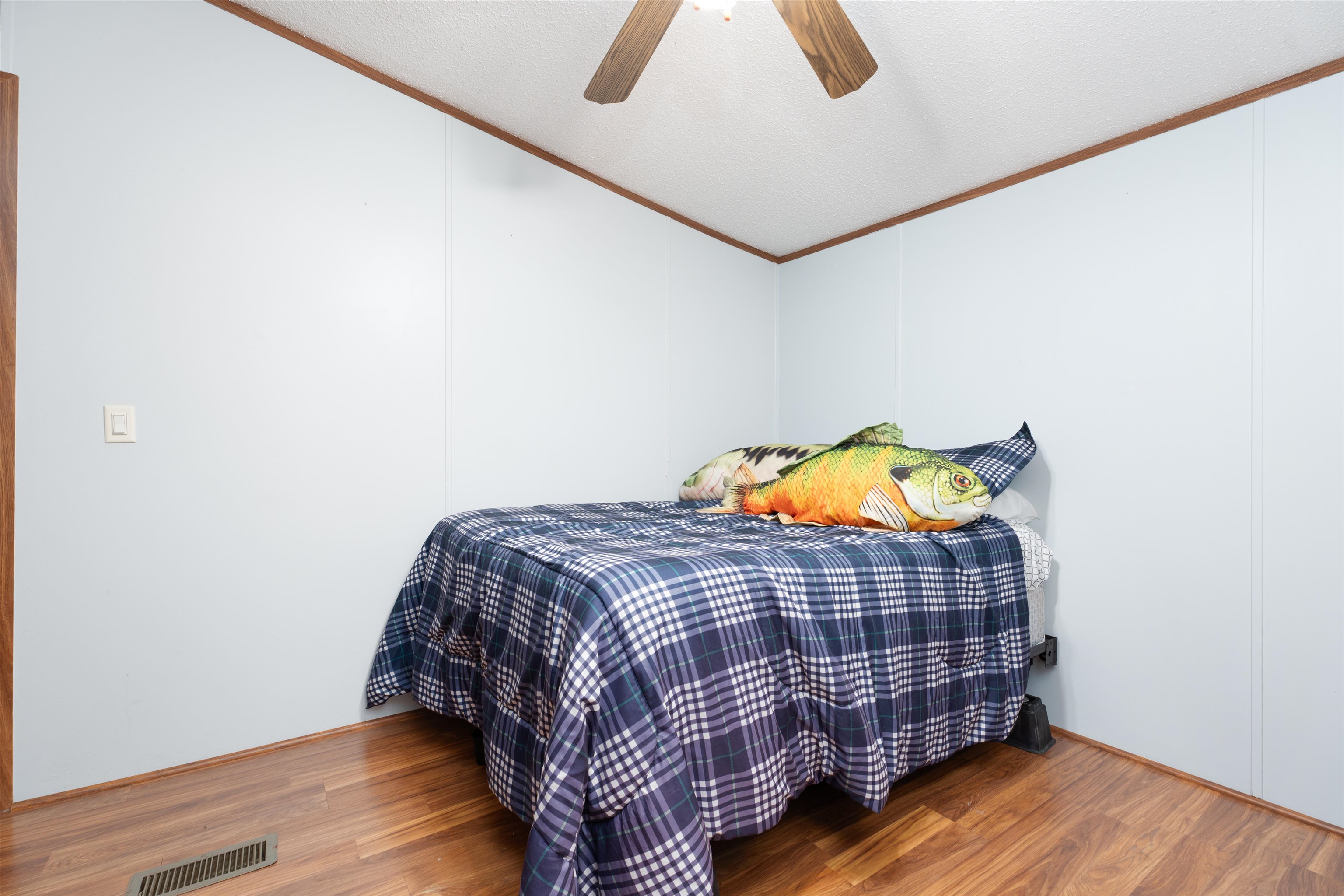 4024 Creekside Court, Owensboro, Kentucky 42301, 3 Bedrooms Bedrooms, ,2 BathroomsBathrooms,Single Family Residence,For Sale,Creekside Court,91214