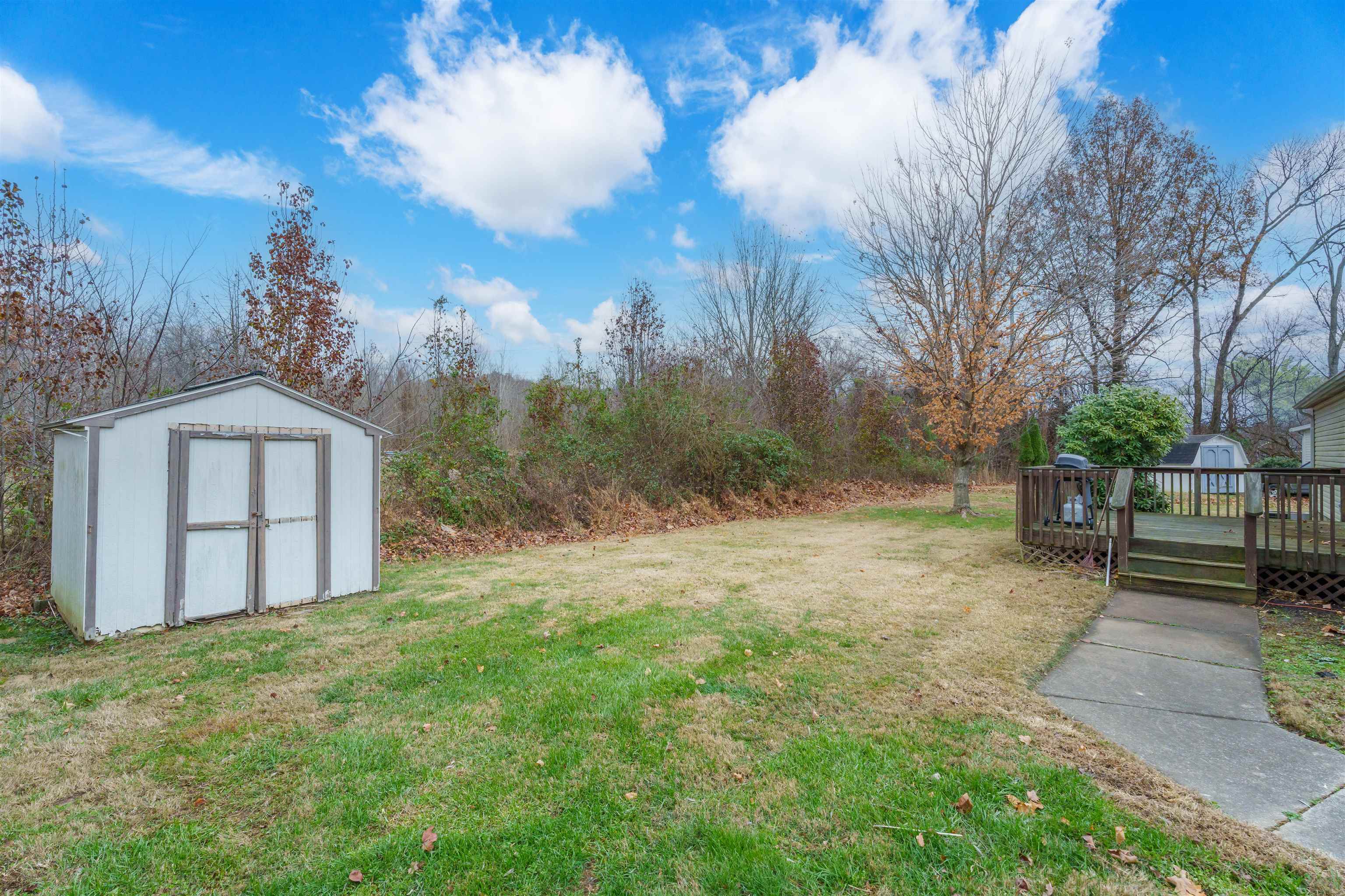 4024 Creekside Court, Owensboro, Kentucky 42301, 3 Bedrooms Bedrooms, ,2 BathroomsBathrooms,Single Family Residence,For Sale,Creekside Court,91214