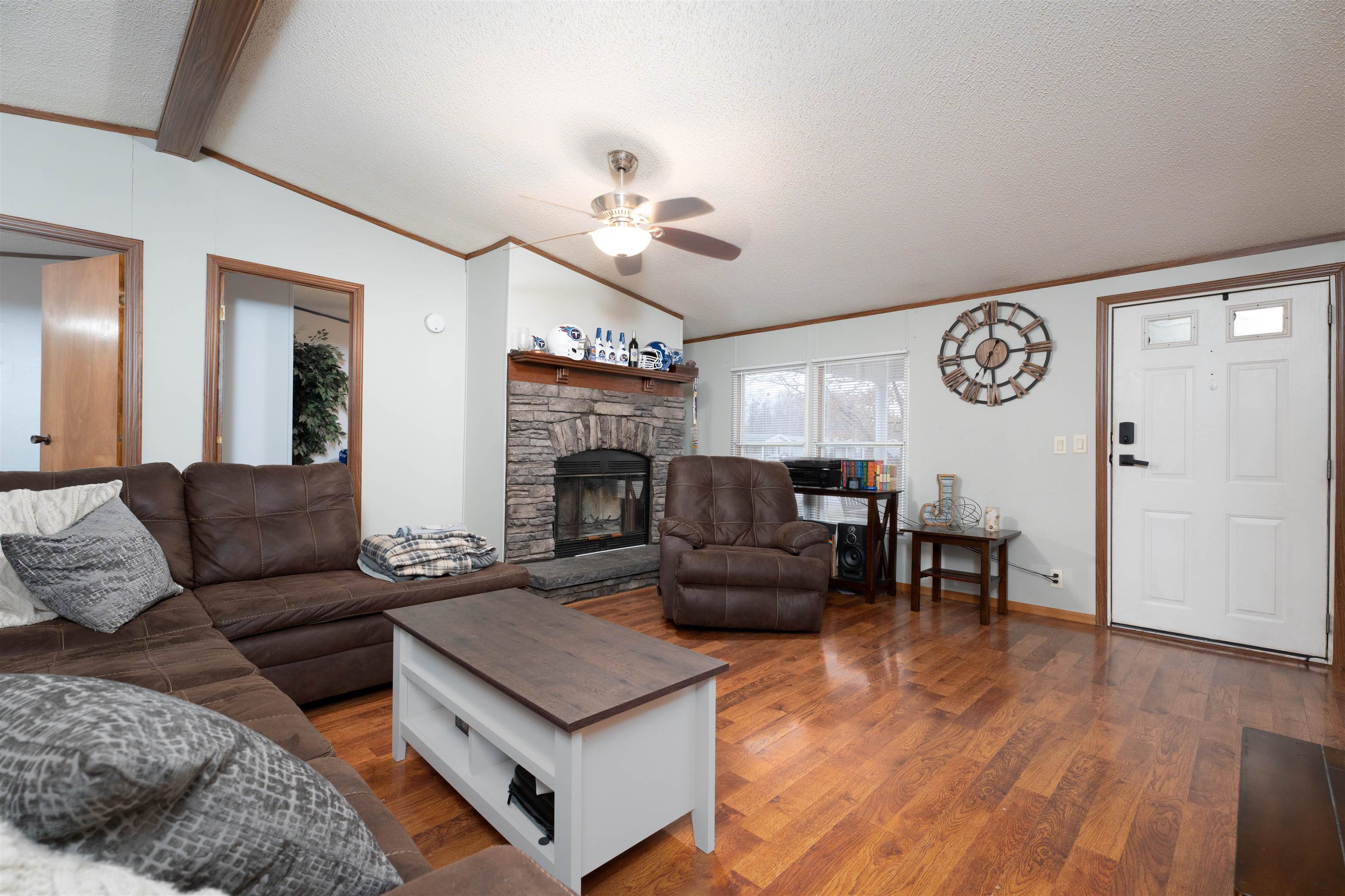 4024 Creekside Court, Owensboro, Kentucky 42301, 3 Bedrooms Bedrooms, ,2 BathroomsBathrooms,Single Family Residence,For Sale,Creekside Court,91214