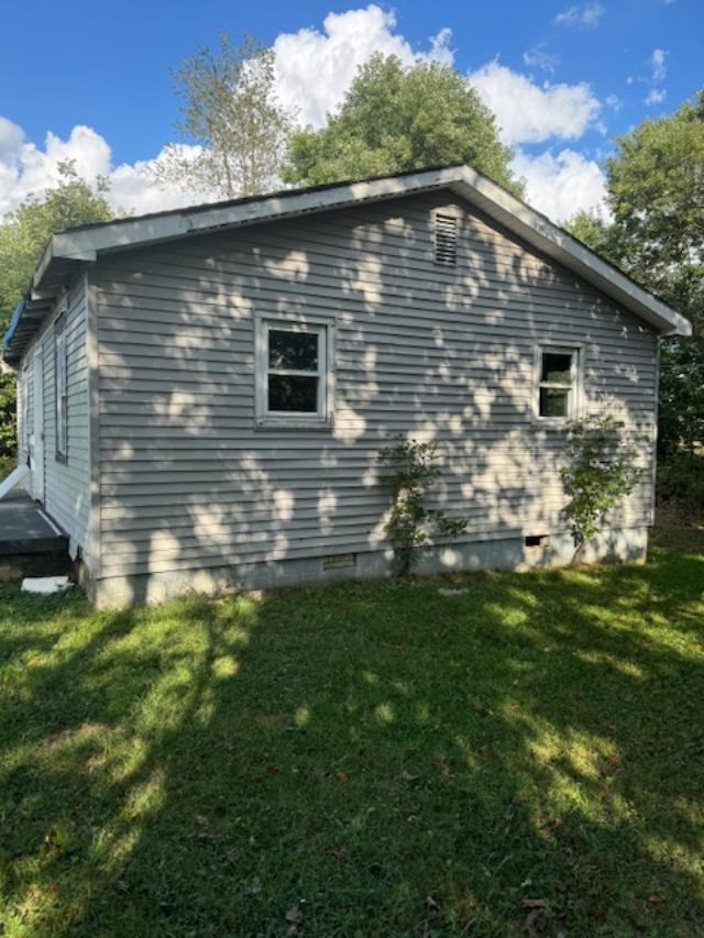 400 Lawler Road, Munfordville, Kentucky 42765, 2 Bedrooms Bedrooms, ,1 BathroomBathrooms,Single Family Residence,For Sale,Lawler Road,91215