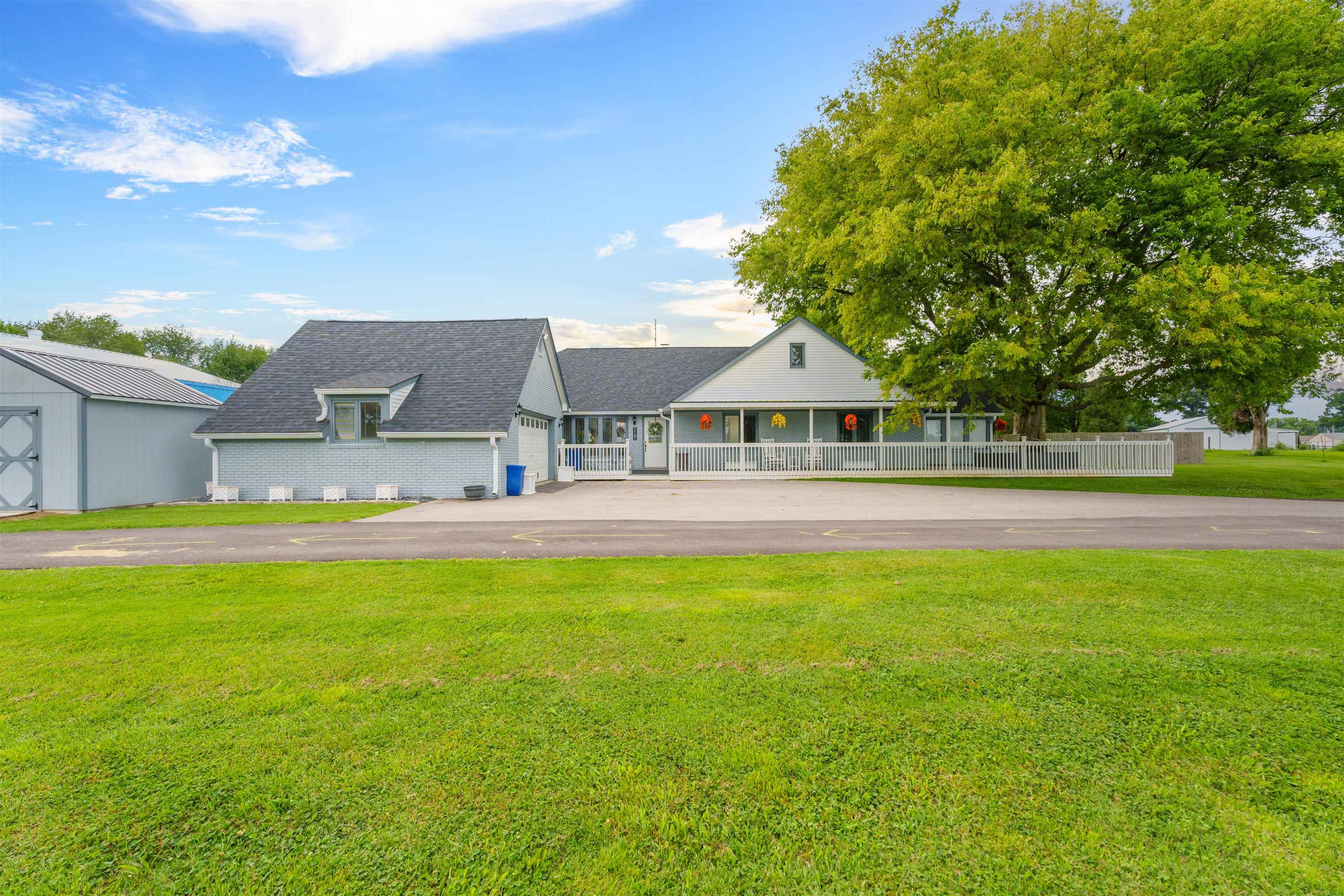 1161 Worthington Rd, Owensboro, Kentucky 42301, 4 Bedrooms Bedrooms, ,2 BathroomsBathrooms,Single Family Residence,For Sale,Worthington Rd,91216