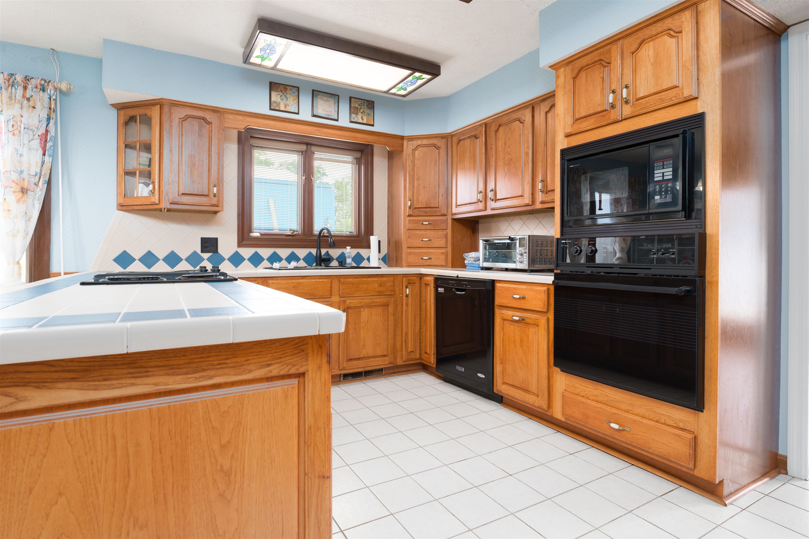 1161 Worthington Rd, Owensboro, Kentucky 42301, 4 Bedrooms Bedrooms, ,2 BathroomsBathrooms,Single Family Residence,For Sale,Worthington Rd,91216
