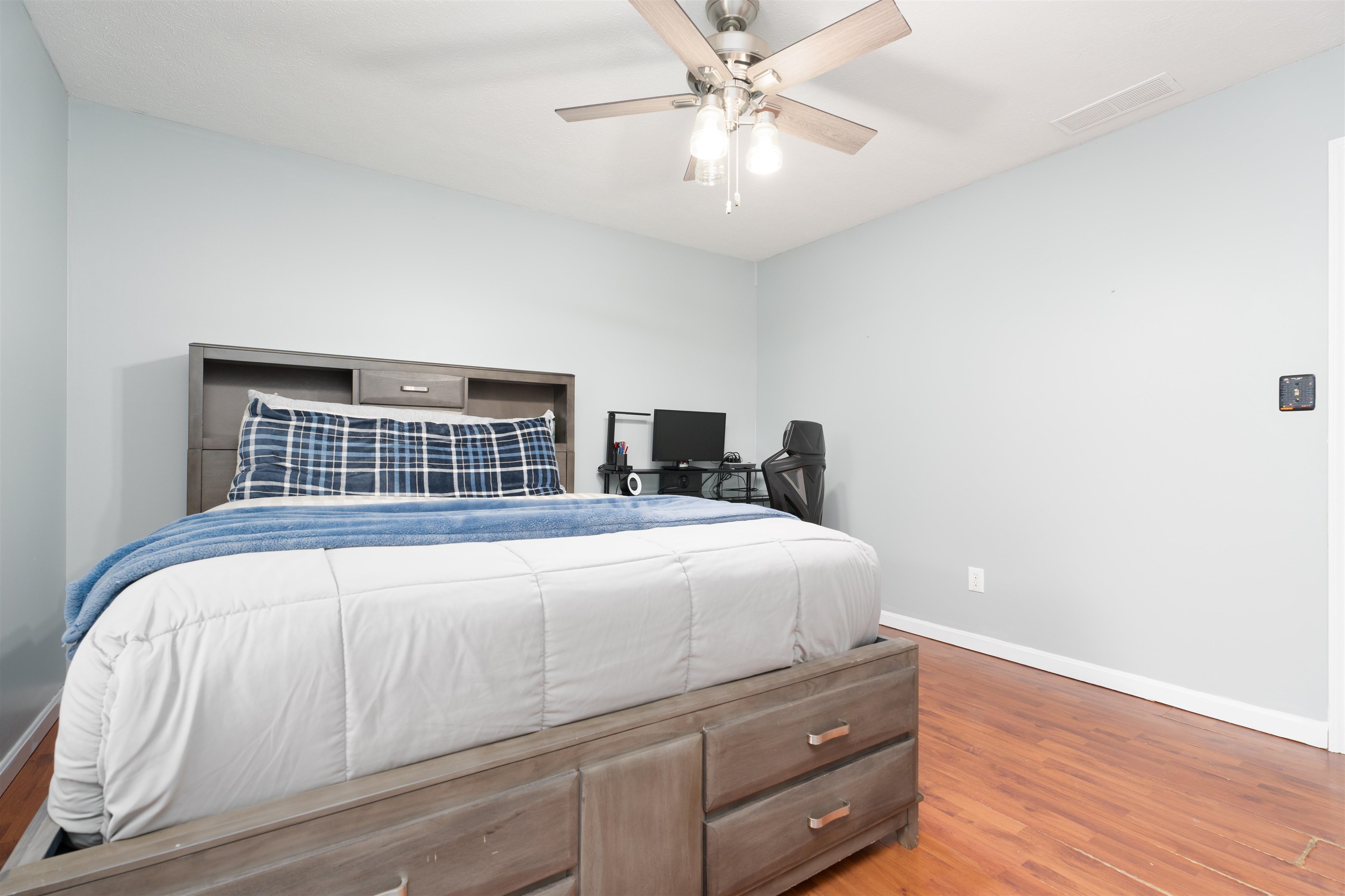 1161 Worthington Rd, Owensboro, Kentucky 42301, 4 Bedrooms Bedrooms, ,2 BathroomsBathrooms,Single Family Residence,For Sale,Worthington Rd,91216