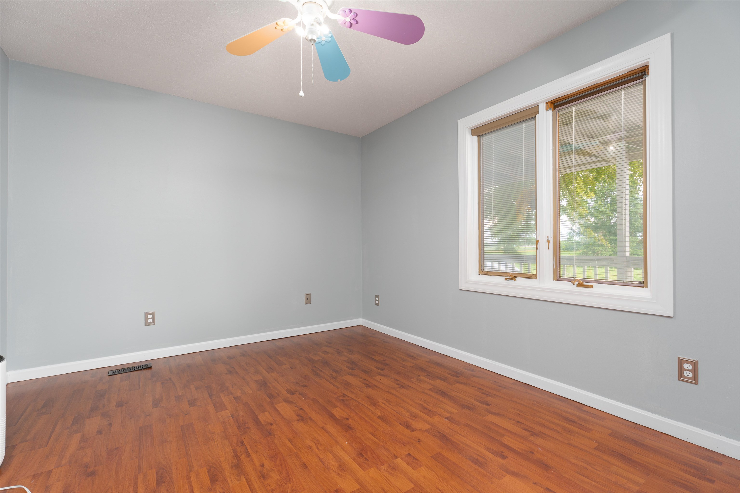 1161 Worthington Rd, Owensboro, Kentucky 42301, 4 Bedrooms Bedrooms, ,2 BathroomsBathrooms,Single Family Residence,For Sale,Worthington Rd,91216