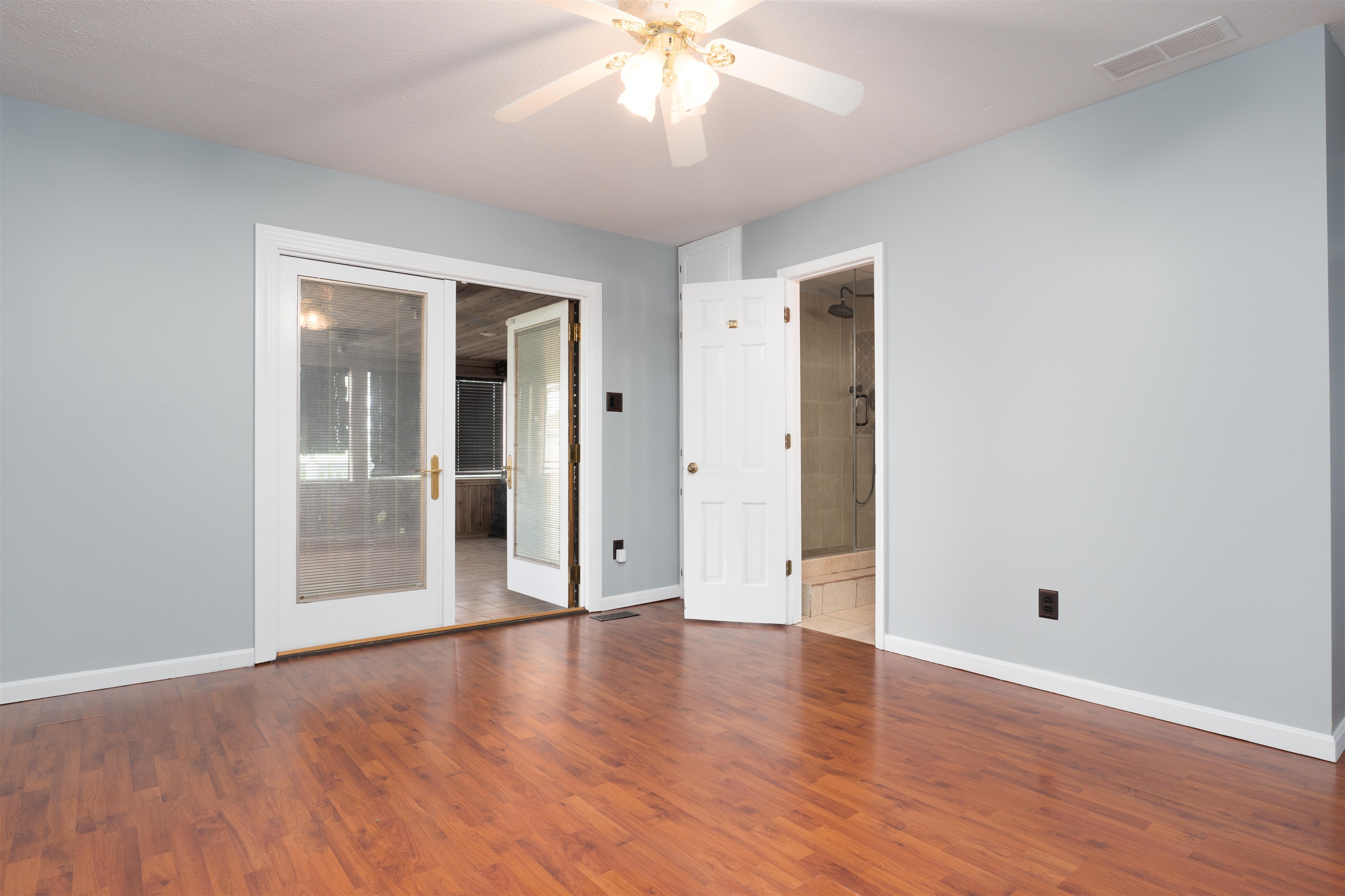 1161 Worthington Rd, Owensboro, Kentucky 42301, 4 Bedrooms Bedrooms, ,2 BathroomsBathrooms,Single Family Residence,For Sale,Worthington Rd,91216