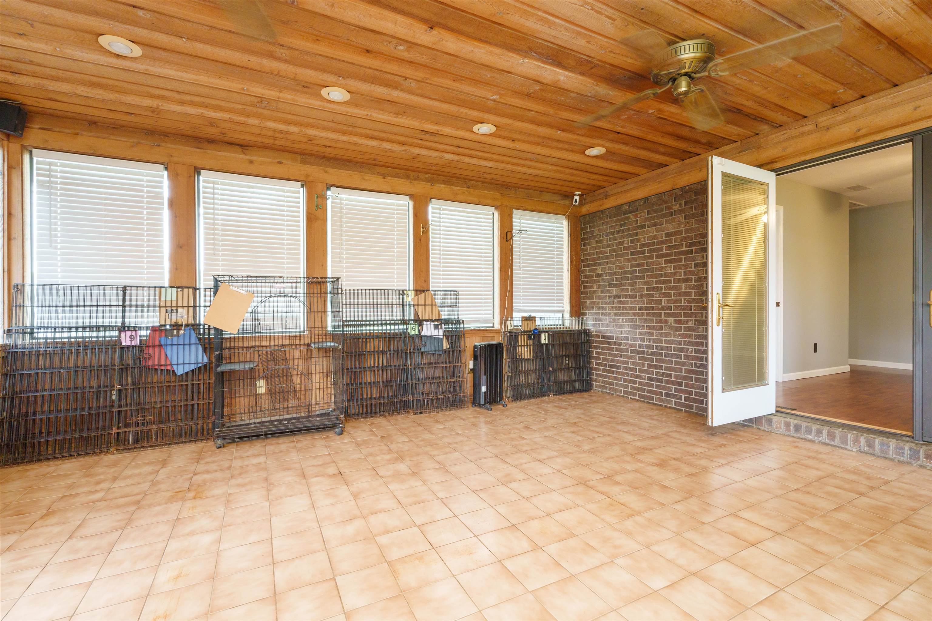 1161 Worthington Rd, Owensboro, Kentucky 42301, 4 Bedrooms Bedrooms, ,2 BathroomsBathrooms,Single Family Residence,For Sale,Worthington Rd,91216