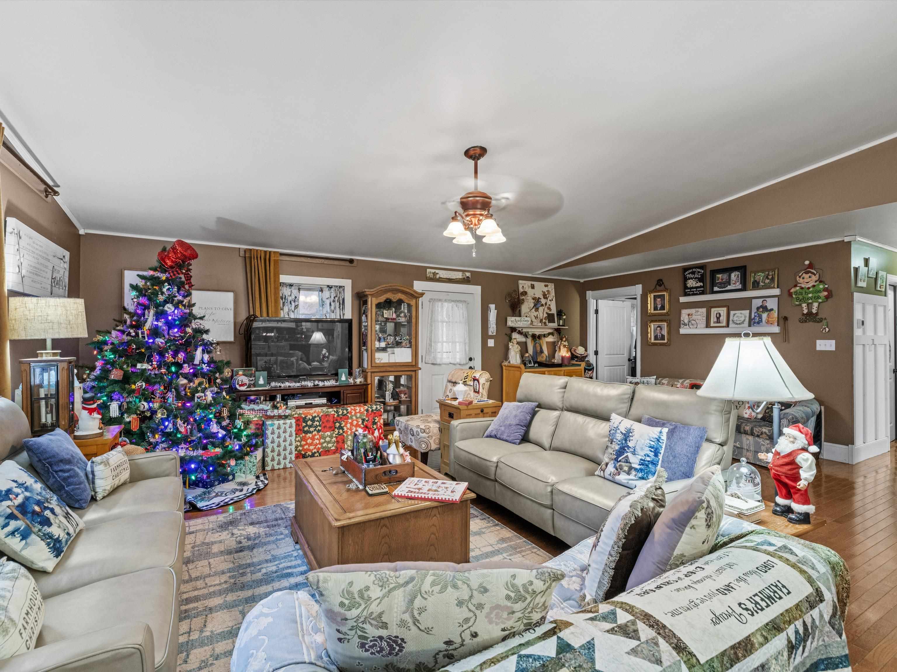 152 Hopewell Church Road, Fordsville, Kentucky 42343, 3 Bedrooms Bedrooms, ,3 BathroomsBathrooms,Single Family Residence,For Sale,Hopewell Church Road,91218