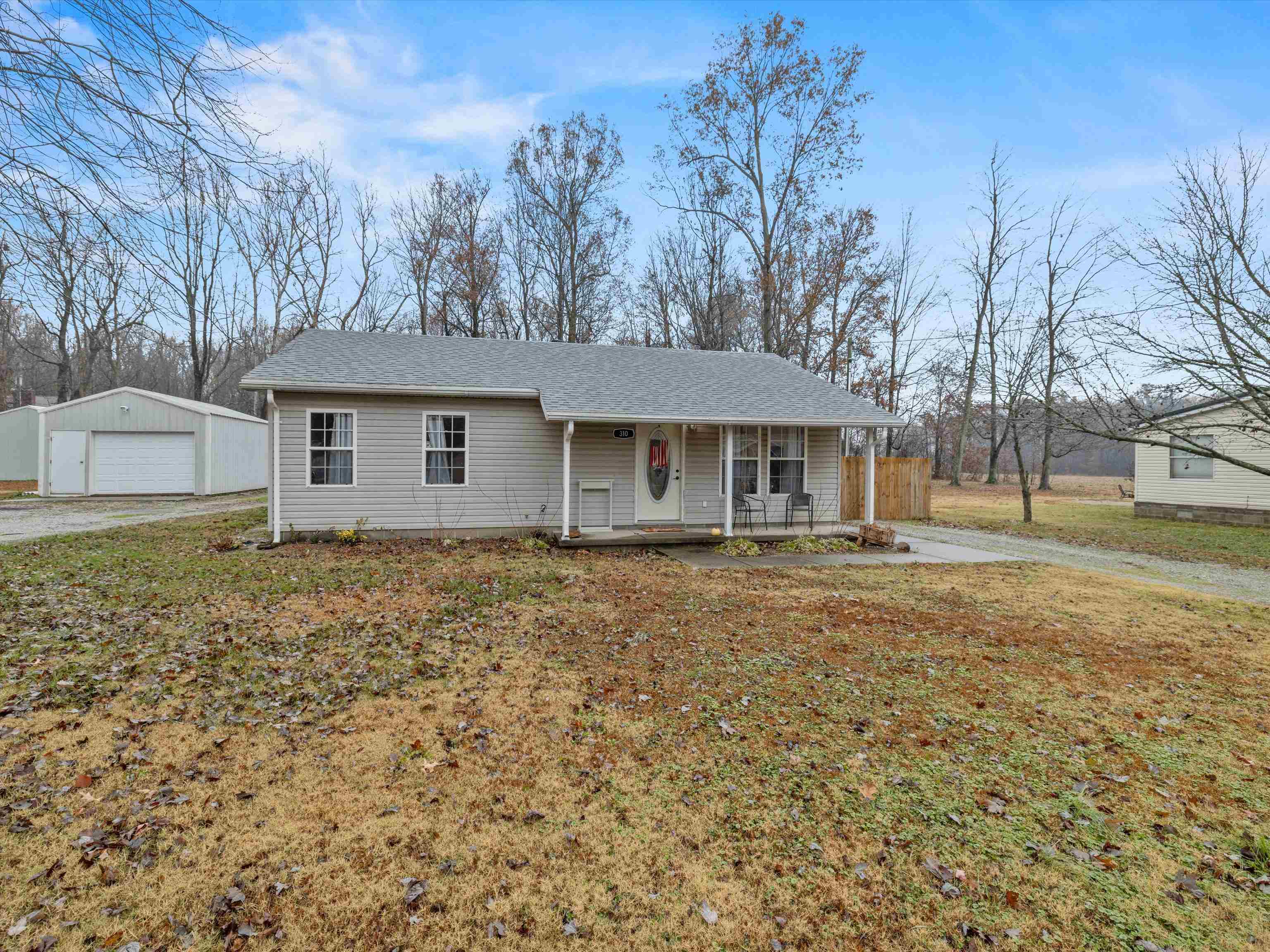 310 Atherton Street, Livermore, Kentucky 42352, 2 Bedrooms Bedrooms, ,1 BathroomBathrooms,Single Family Residence,For Sale,Atherton Street,91222