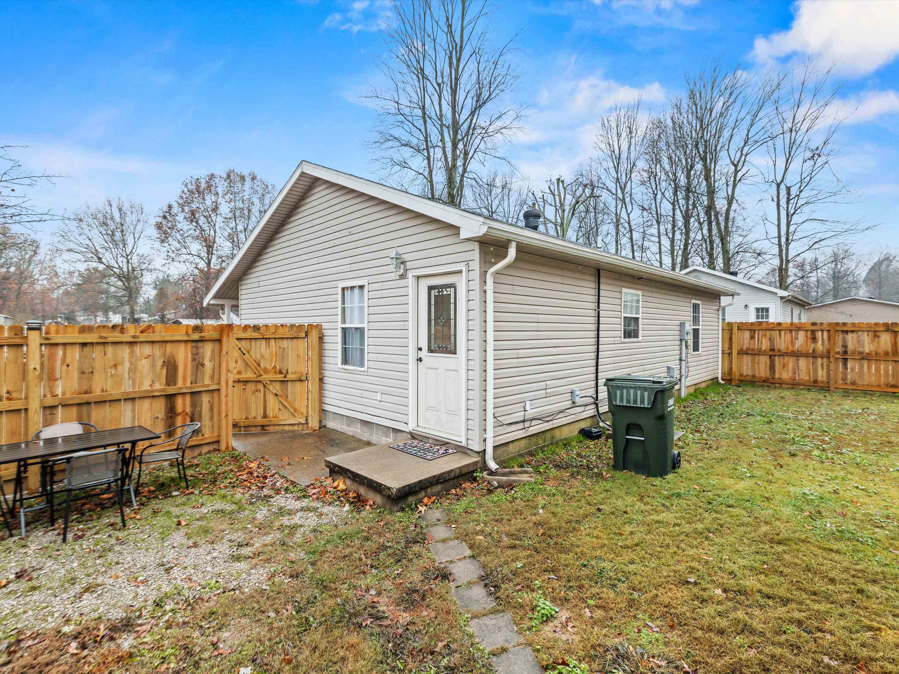 310 Atherton Street, Livermore, Kentucky 42352, 2 Bedrooms Bedrooms, ,1 BathroomBathrooms,Single Family Residence,For Sale,Atherton Street,91222
