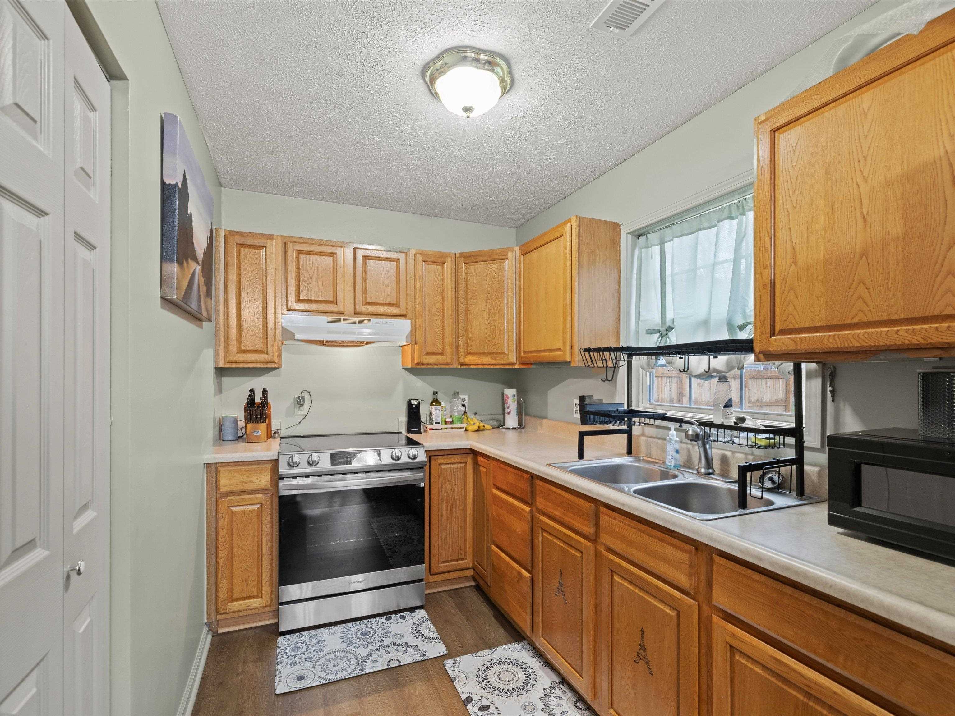 310 Atherton Street, Livermore, Kentucky 42352, 2 Bedrooms Bedrooms, ,1 BathroomBathrooms,Single Family Residence,For Sale,Atherton Street,91222