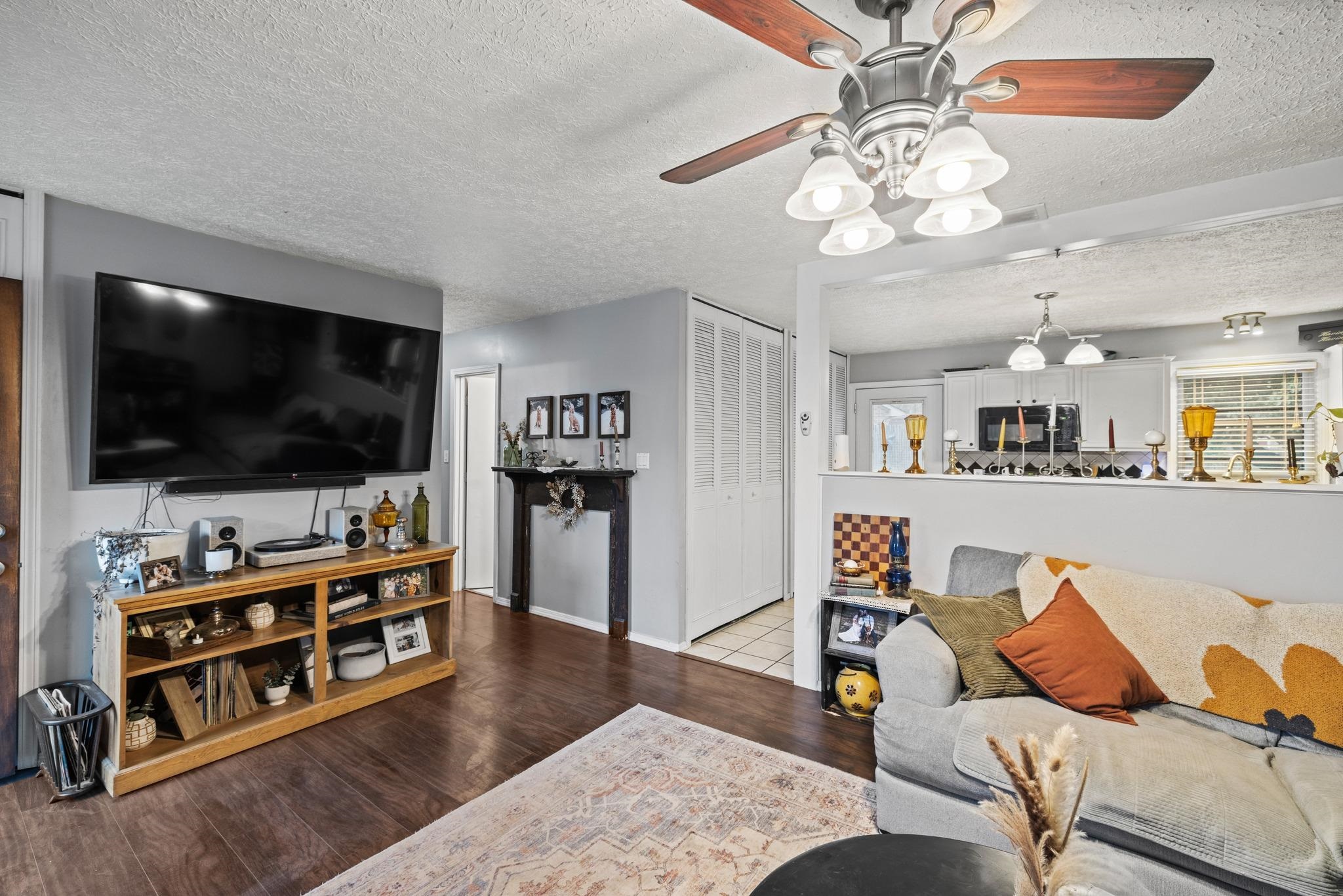 3414 Old Mill Lane, Owensboro, Kentucky 42303, 3 Bedrooms Bedrooms, ,1 BathroomBathrooms,Single Family Residence,For Sale,Old Mill Lane,91225