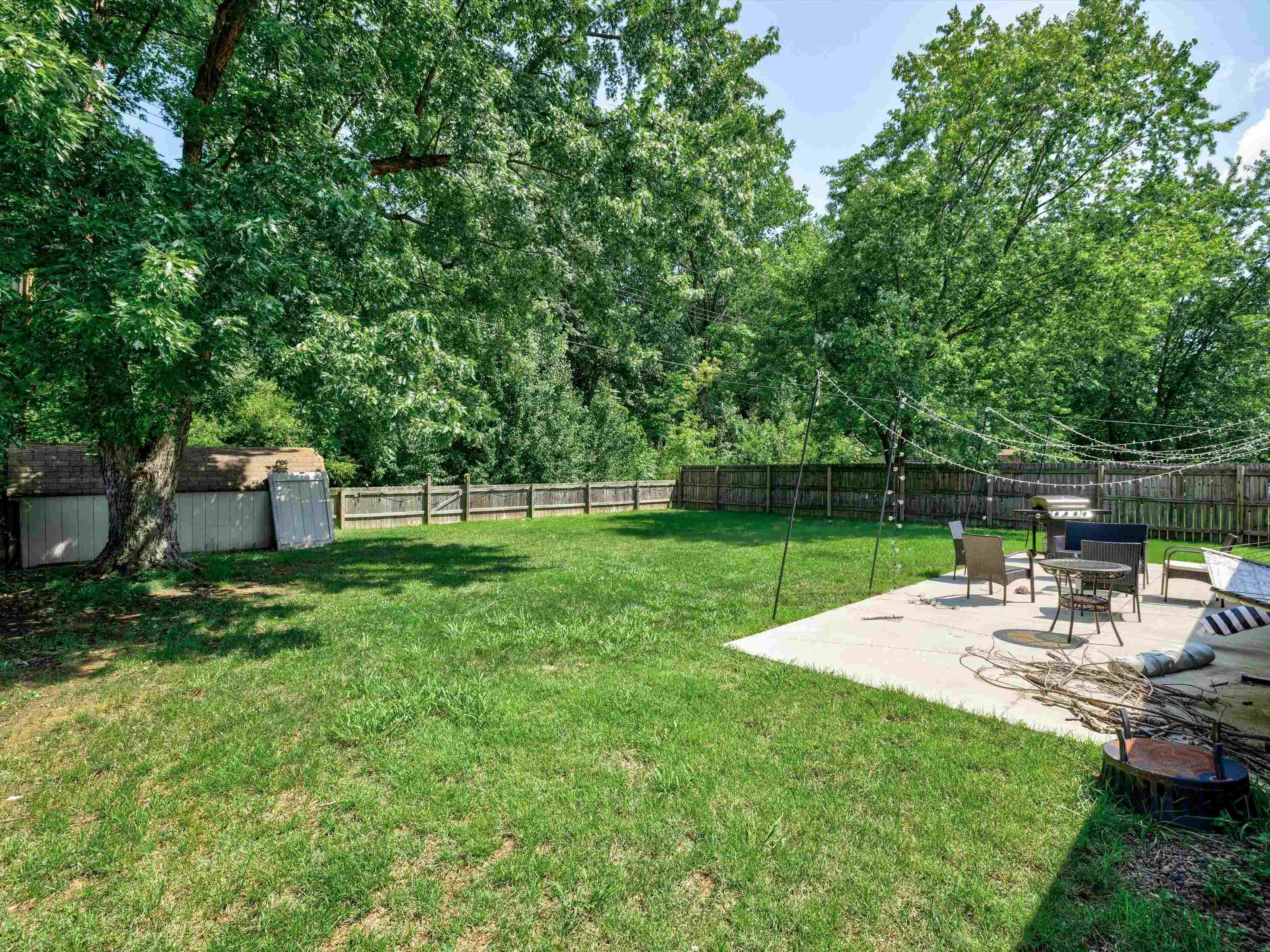3813 Raintree Dr, Owensboro, Kentucky 42301, 3 Bedrooms Bedrooms, ,2 BathroomsBathrooms,Single Family Residence,For Sale,Raintree Dr,91230