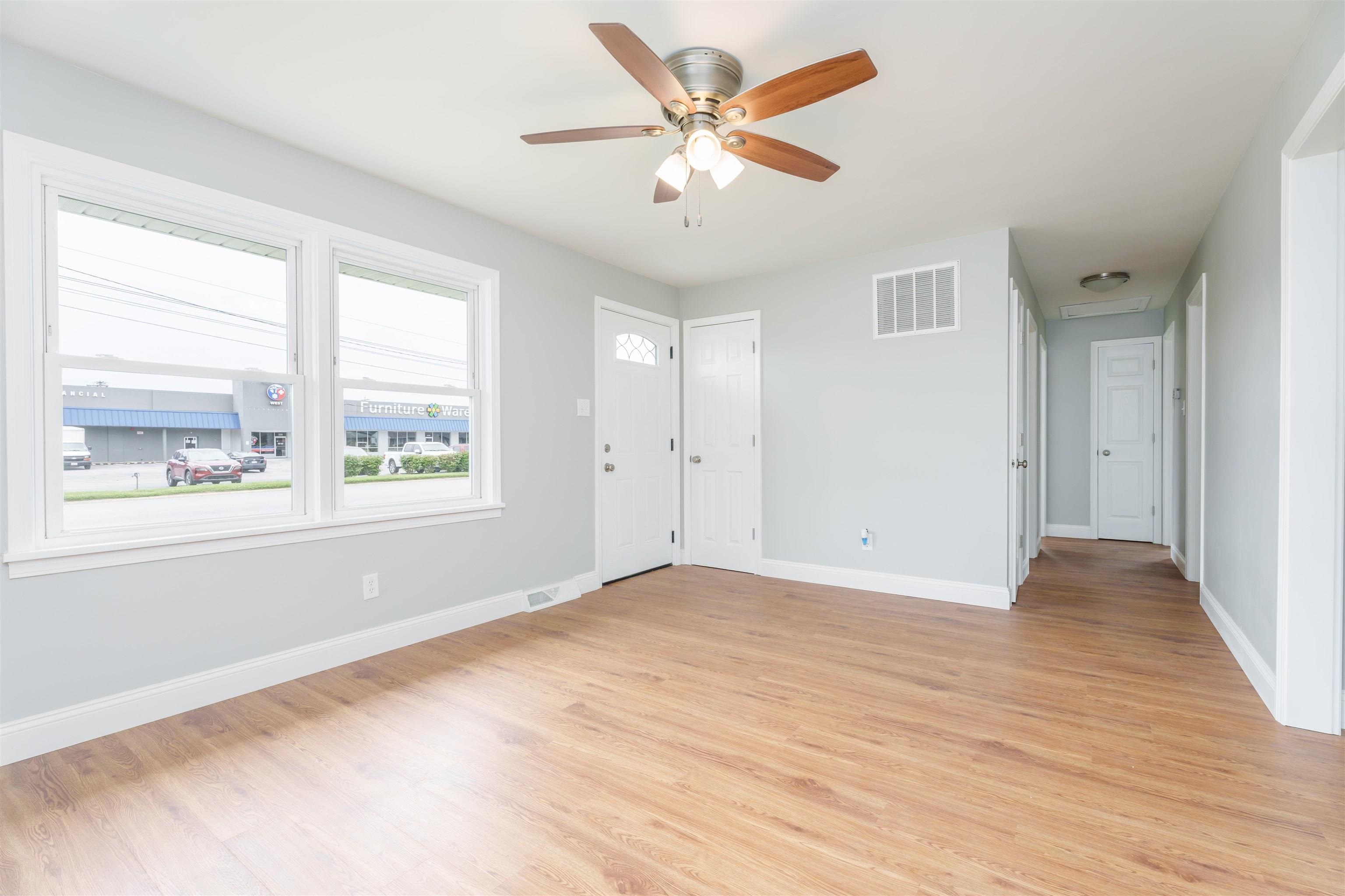 1329 Carter Rd, Owensboro, Kentucky 42301, 3 Bedrooms Bedrooms, ,1 BathroomBathrooms,Single Family Residence,For Sale,Carter Rd,91232