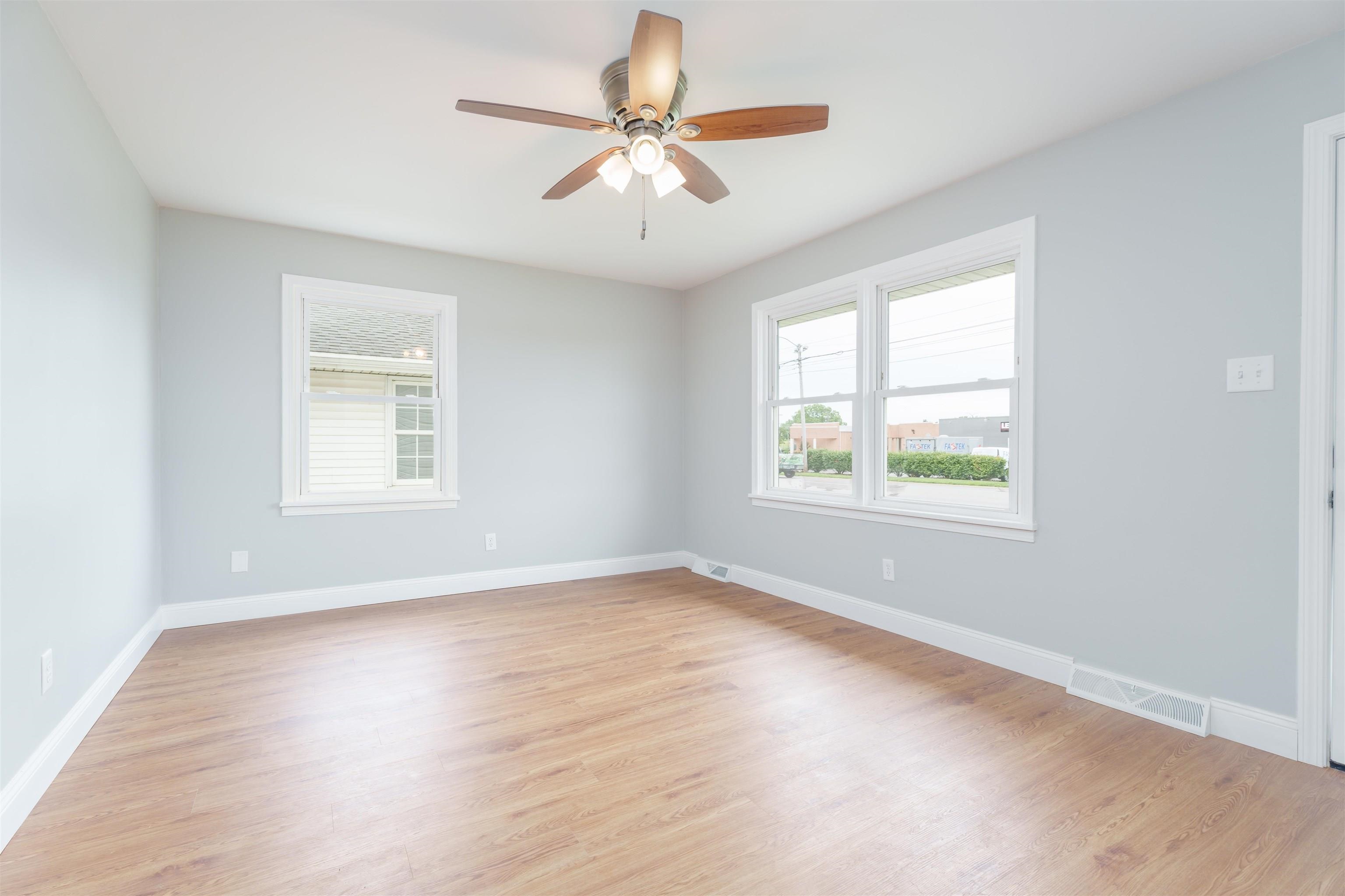 1329 Carter Rd, Owensboro, Kentucky 42301, 3 Bedrooms Bedrooms, ,1 BathroomBathrooms,Single Family Residence,For Sale,Carter Rd,91232
