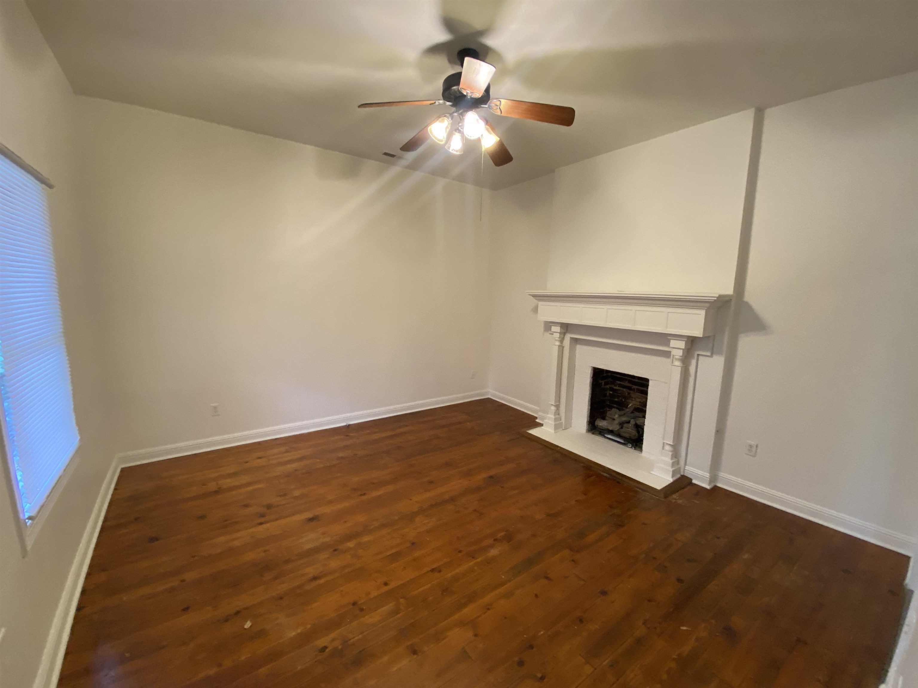 511 7th St, Owensboro, Kentucky 42303, 2 Bedrooms Bedrooms, ,1 BathroomBathrooms,Single Family Residence,For Sale,7th St,91234