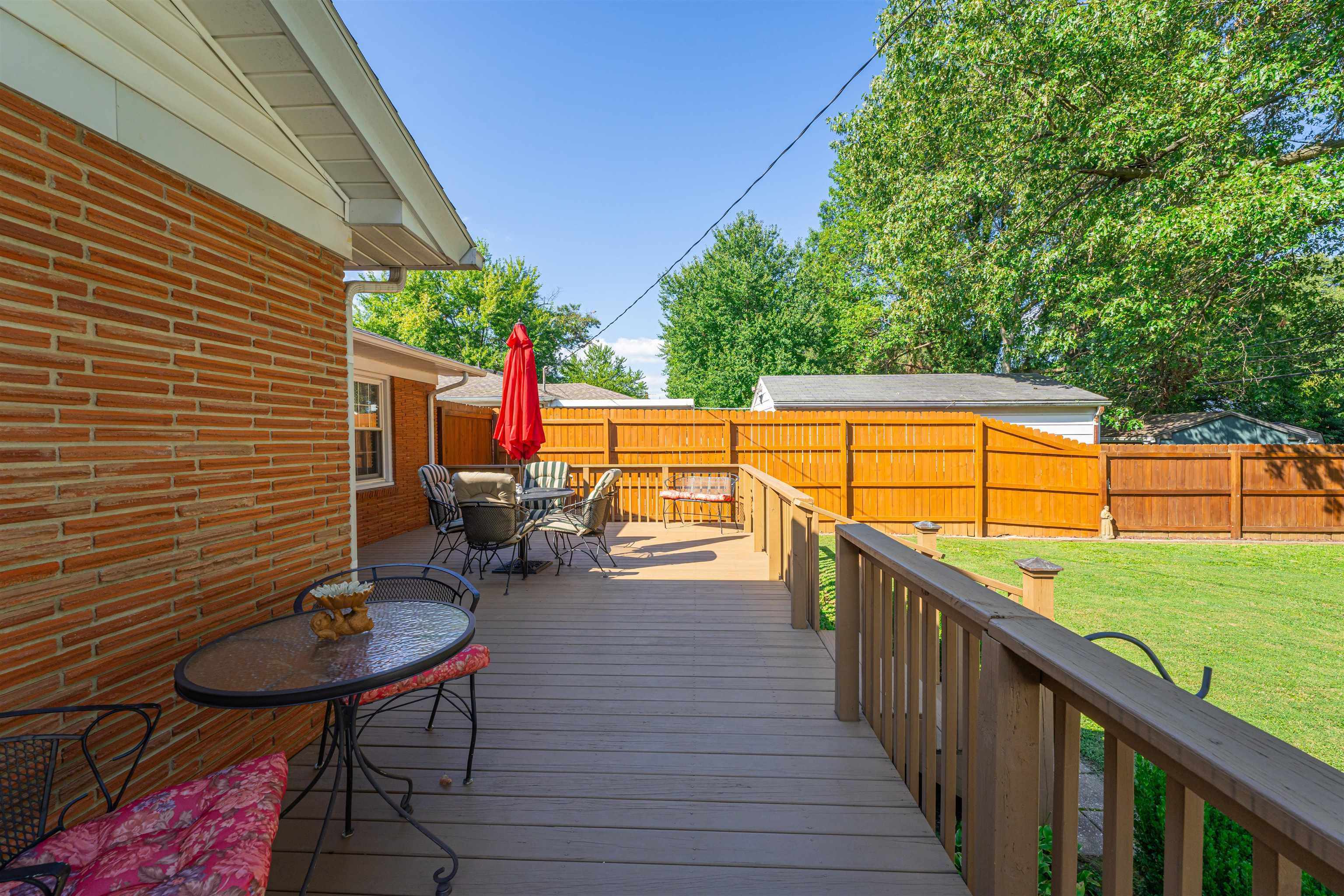 3825 steele, Owensboro, Kentucky 42303, 3 Bedrooms Bedrooms, ,1 BathroomBathrooms,Single Family Residence,For Sale,steele,91237