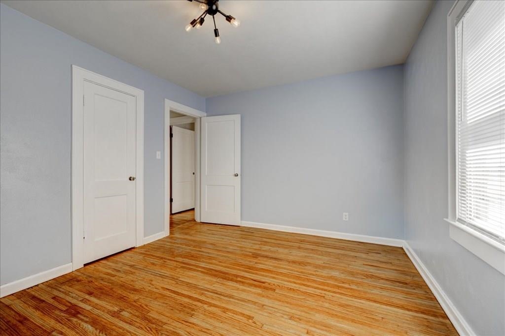 2433 York Street, Owensboro, Kentucky 42301, 3 Bedrooms Bedrooms, ,1 BathroomBathrooms,Single Family Residence,For Sale,York Street,91238