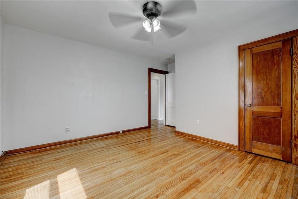 2433 York Street, Owensboro, Kentucky 42301, 3 Bedrooms Bedrooms, ,1 BathroomBathrooms,Single Family Residence,For Sale,York Street,91238