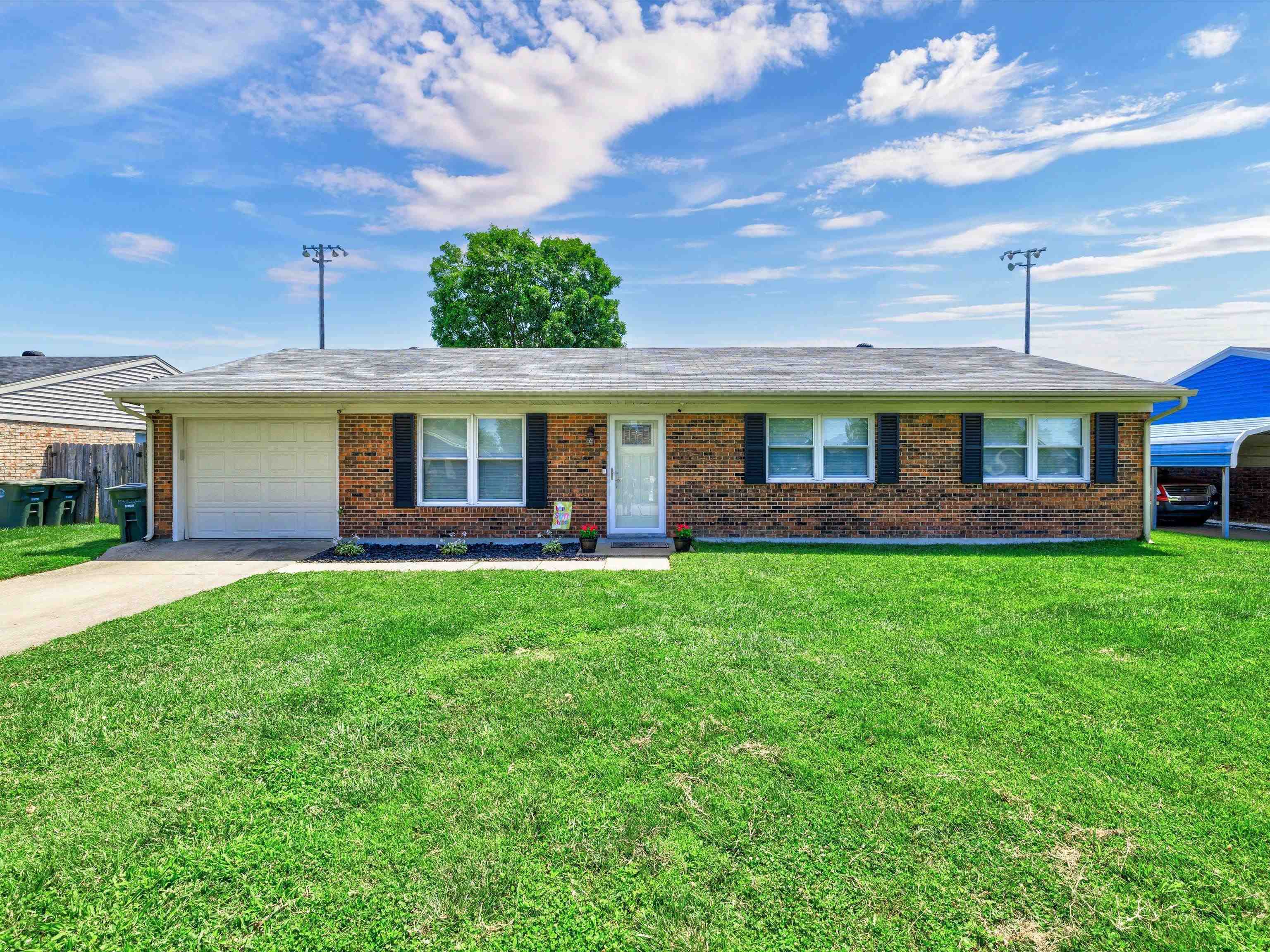 153 Hummingbird, Owensboro, Kentucky 42301, 3 Bedrooms Bedrooms, ,1 BathroomBathrooms,Single Family Residence,For Sale,Hummingbird,91240