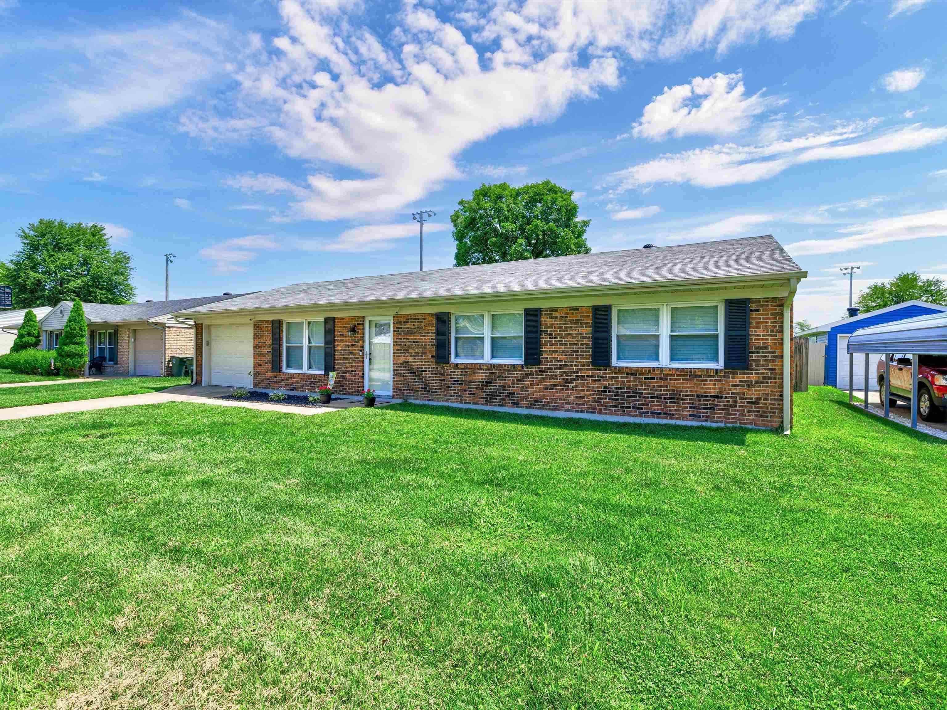 153 Hummingbird, Owensboro, Kentucky 42301, 3 Bedrooms Bedrooms, ,1 BathroomBathrooms,Single Family Residence,For Sale,Hummingbird,91240