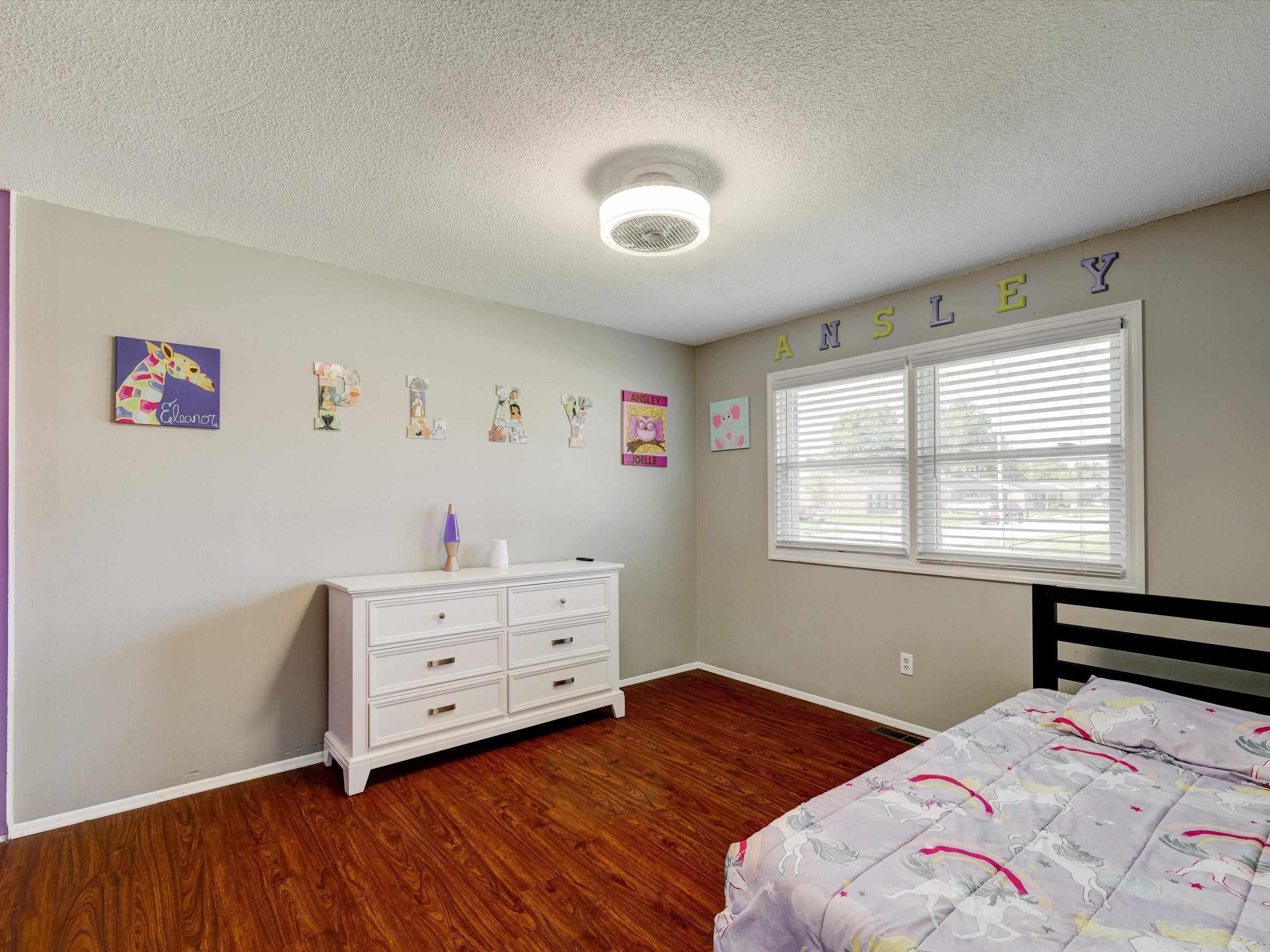 153 Hummingbird, Owensboro, Kentucky 42301, 3 Bedrooms Bedrooms, ,1 BathroomBathrooms,Single Family Residence,For Sale,Hummingbird,91240