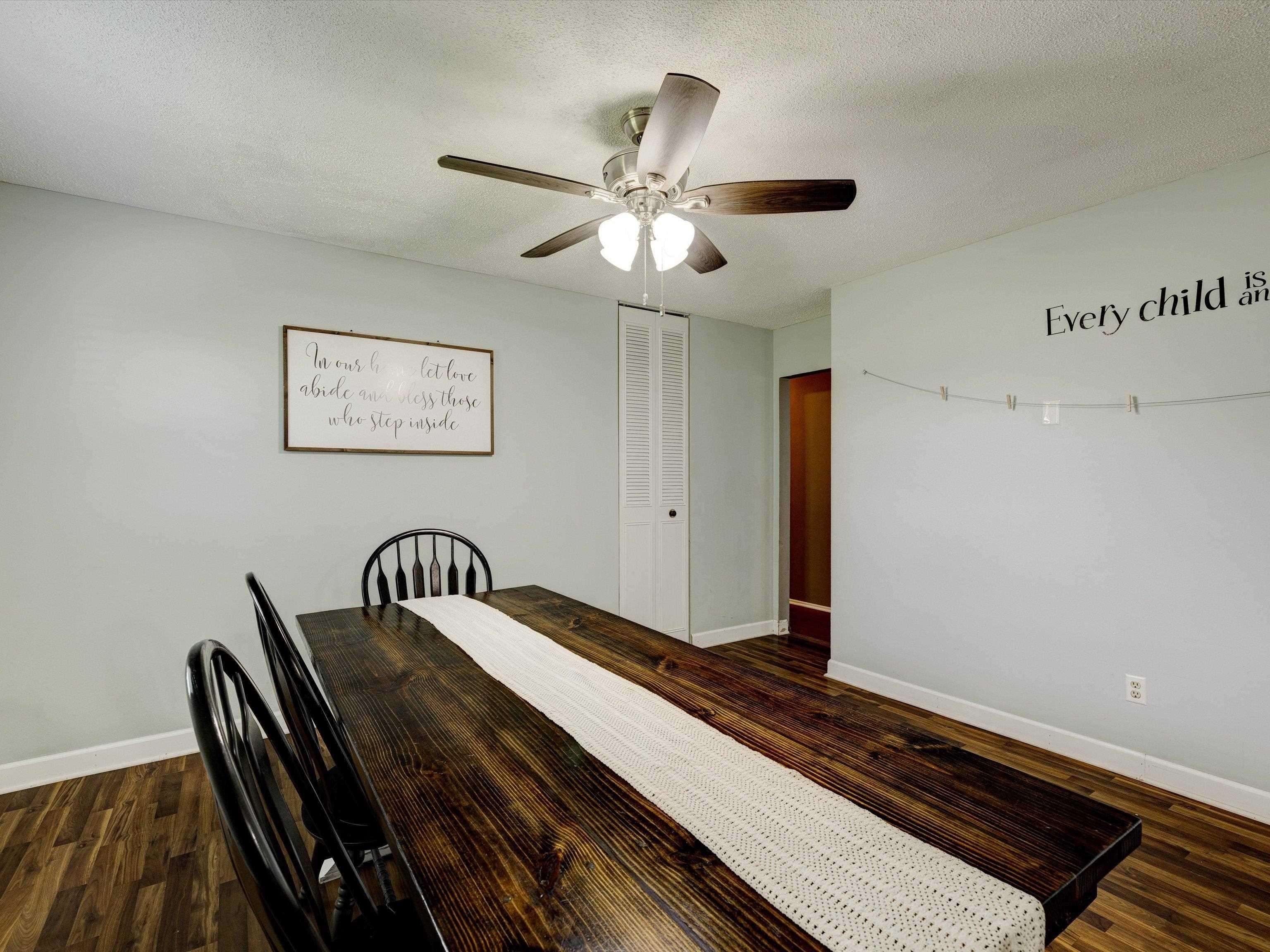 153 Hummingbird, Owensboro, Kentucky 42301, 3 Bedrooms Bedrooms, ,1 BathroomBathrooms,Single Family Residence,For Sale,Hummingbird,91240