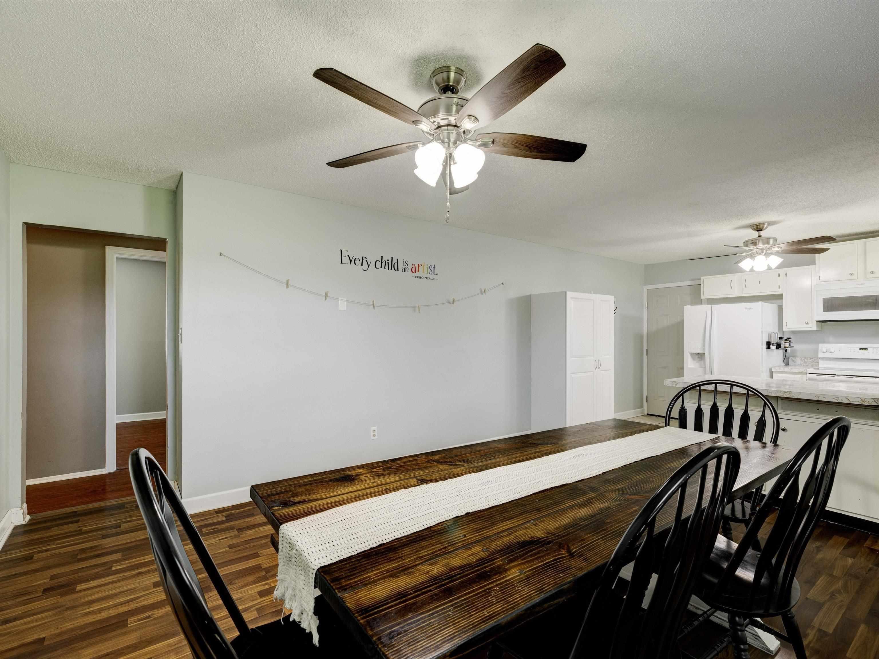 153 Hummingbird, Owensboro, Kentucky 42301, 3 Bedrooms Bedrooms, ,1 BathroomBathrooms,Single Family Residence,For Sale,Hummingbird,91240
