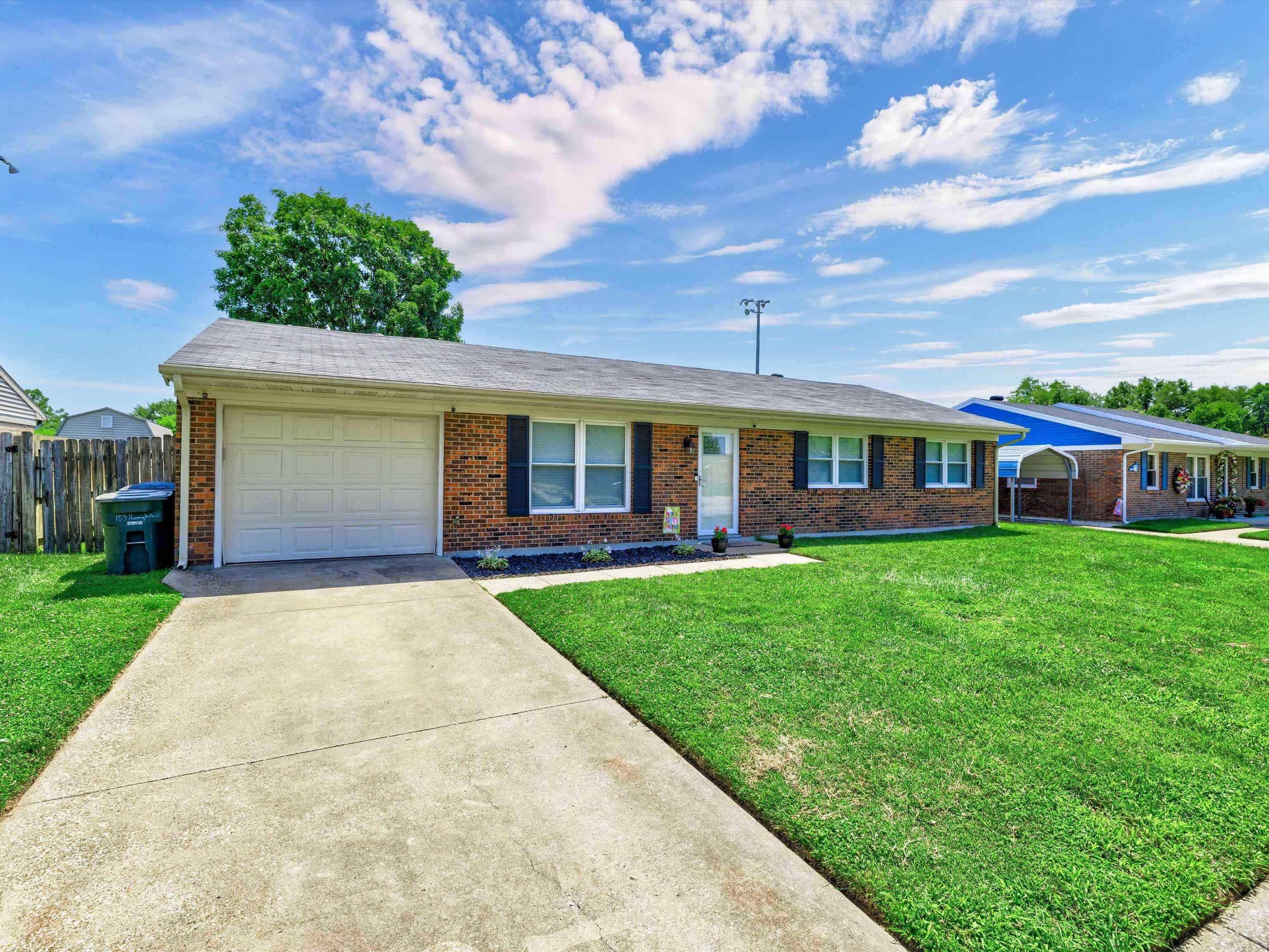 153 Hummingbird, Owensboro, Kentucky 42301, 3 Bedrooms Bedrooms, ,1 BathroomBathrooms,Single Family Residence,For Sale,Hummingbird,91240