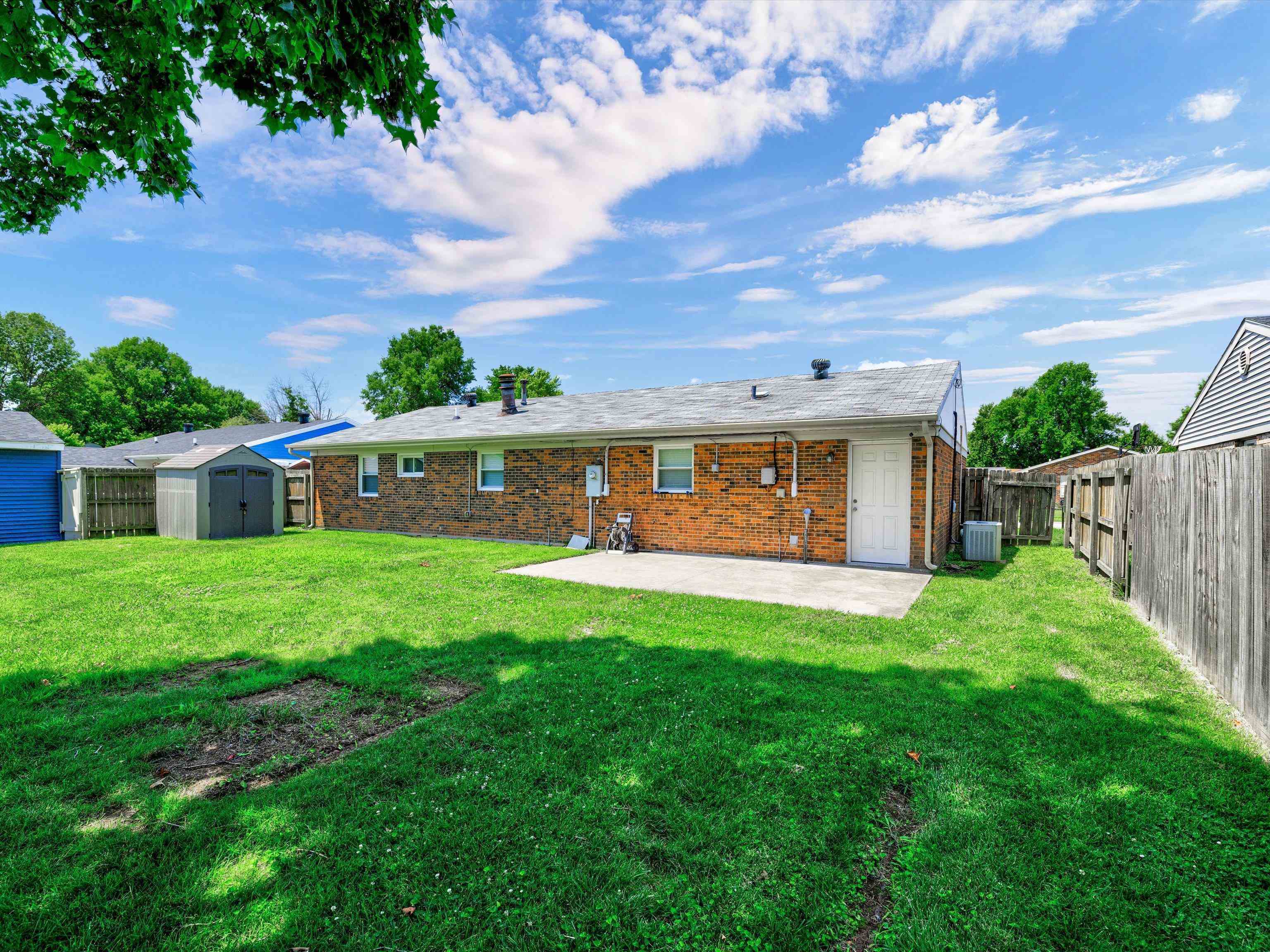 153 Hummingbird, Owensboro, Kentucky 42301, 3 Bedrooms Bedrooms, ,1 BathroomBathrooms,Single Family Residence,For Sale,Hummingbird,91240